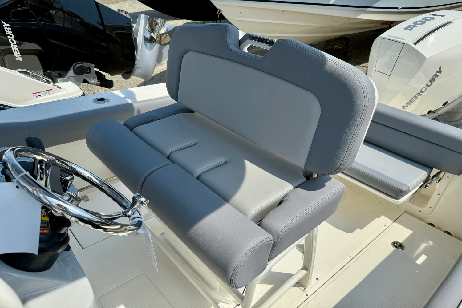 2025 Boston Whaler 230 Outrage Image Thumbnail #6