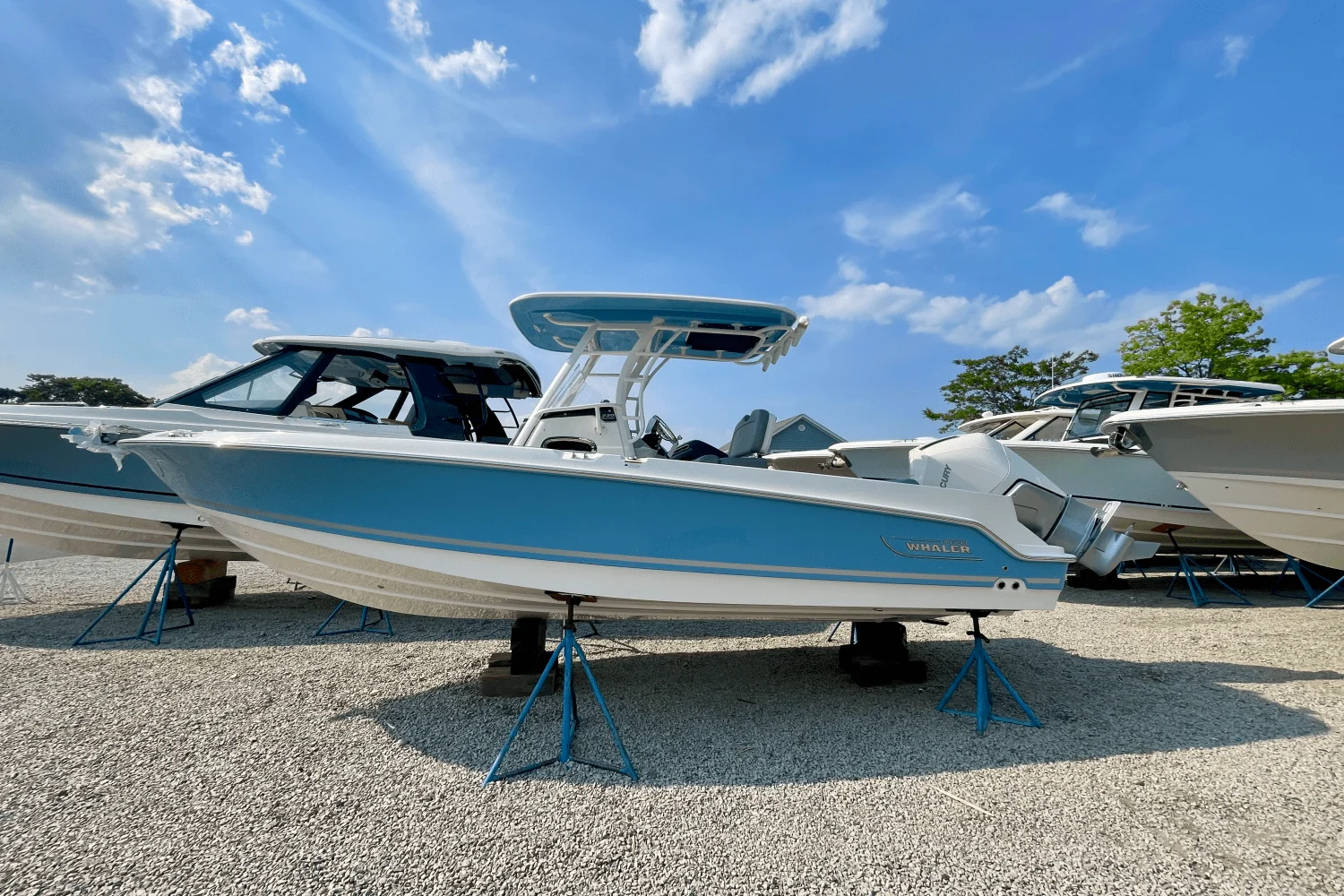 2025 Boston Whaler 230 Outrage Image Thumbnail #0