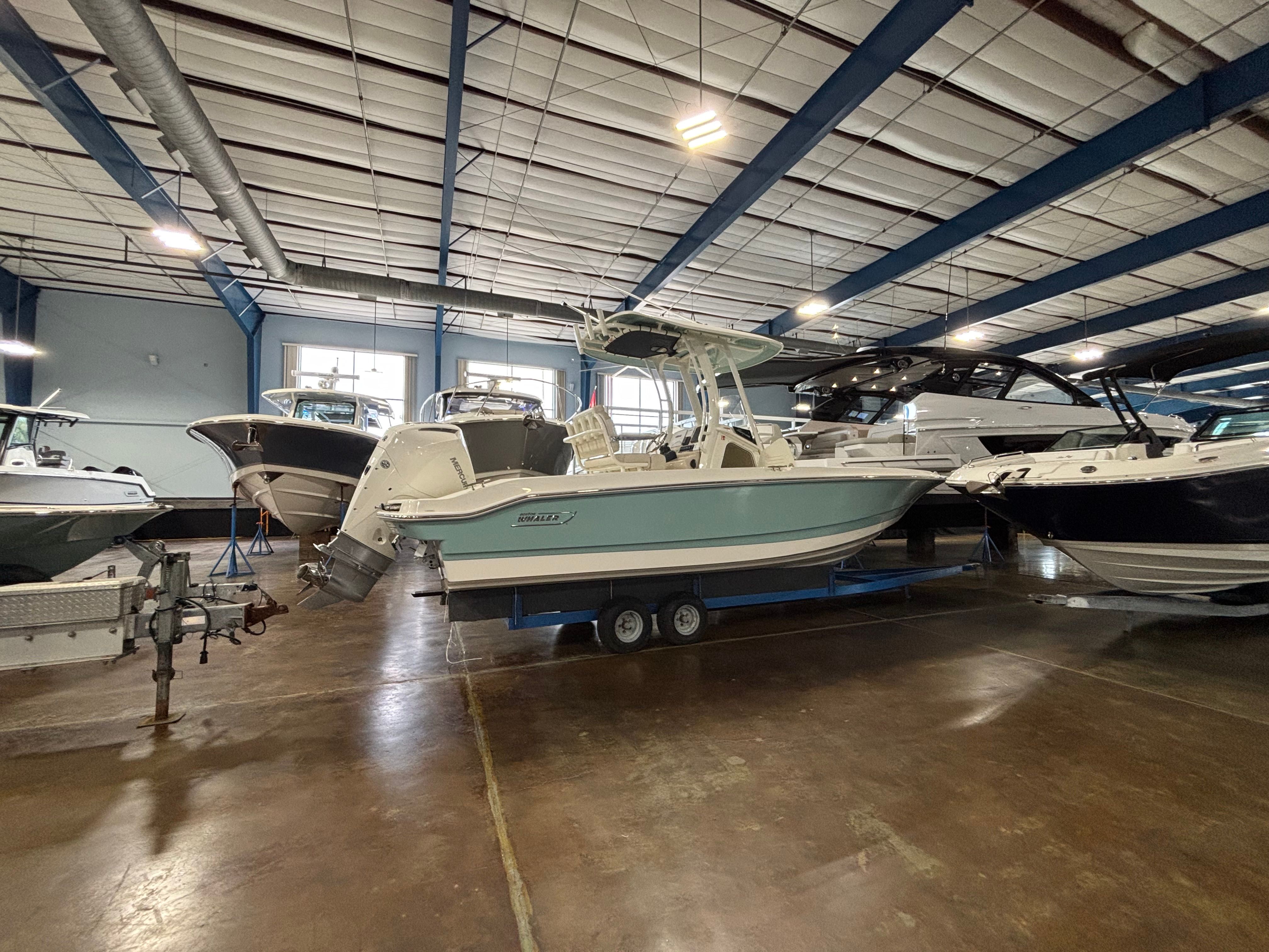 2026 Boston Whaler 220 Dauntless Image Thumbnail #22