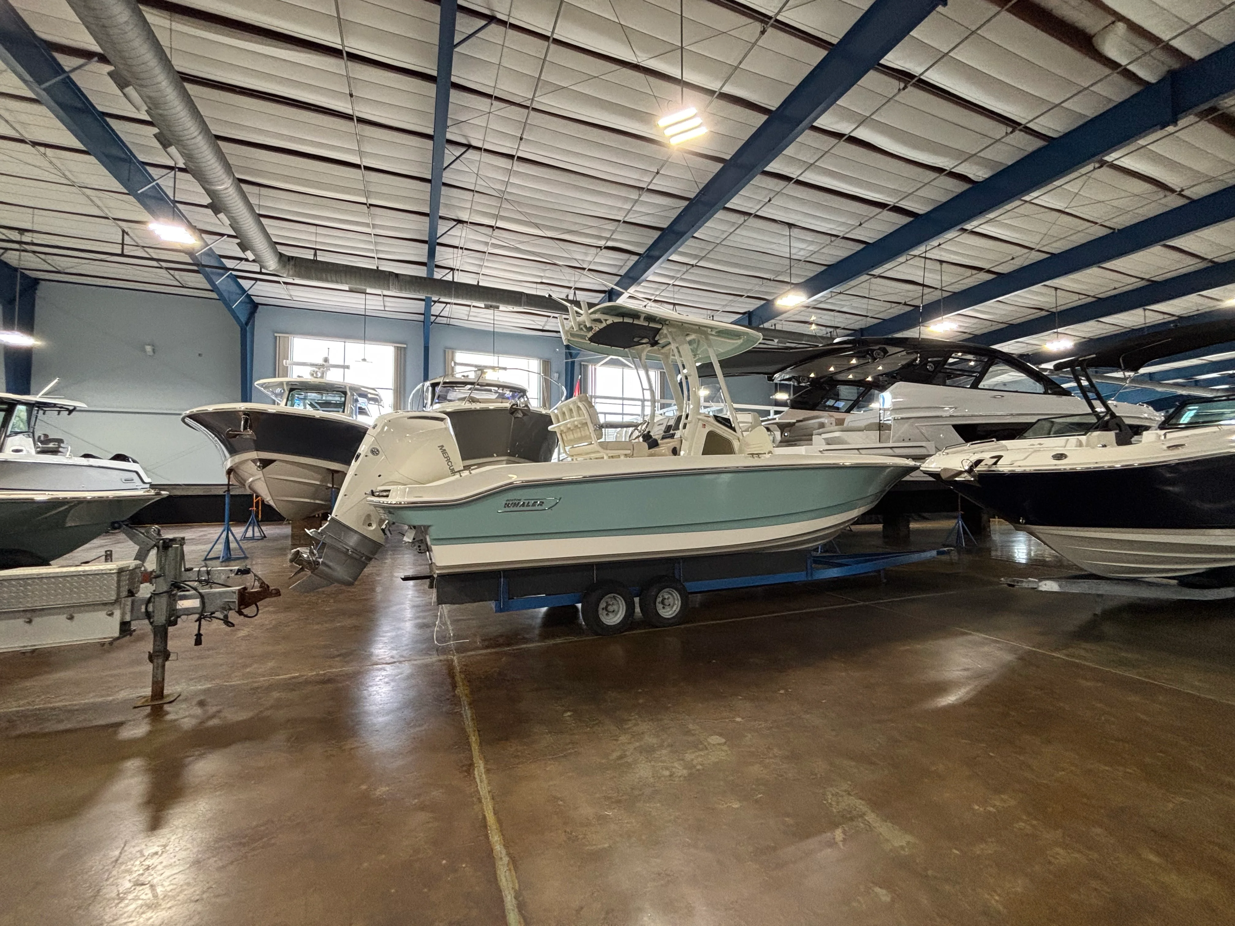 2026 Boston Whaler 220 Dauntless Image Thumbnail #22