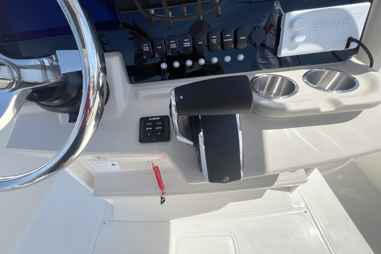 2026 Boston Whaler 220 Dauntless Image Thumbnail #14