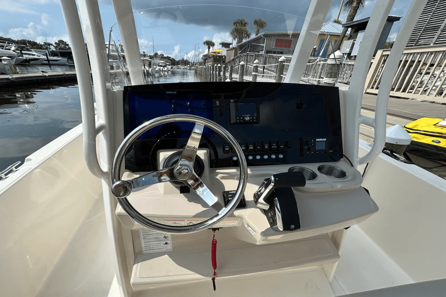 2026 Boston Whaler 220 Dauntless Image Thumbnail #14