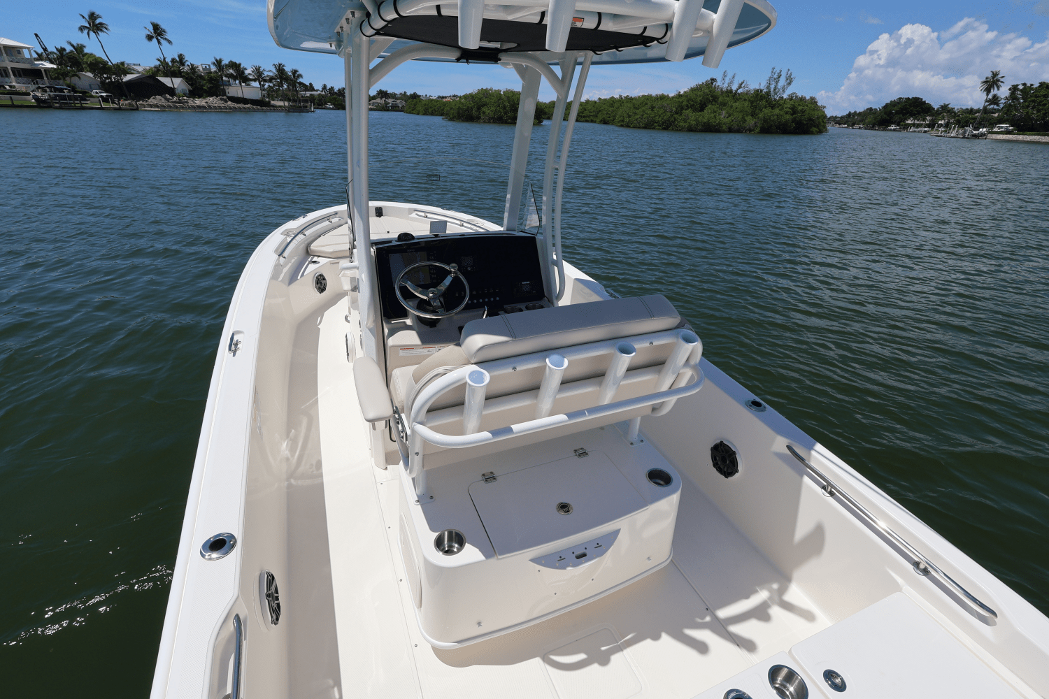 2026 Boston Whaler 220 Dauntless Image Thumbnail #29