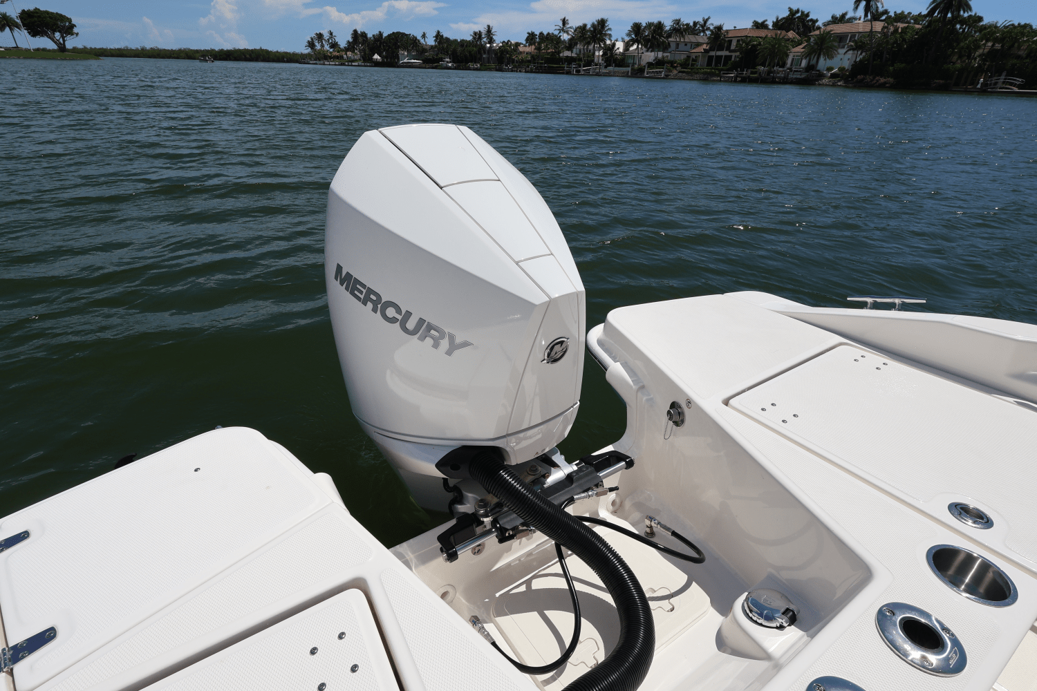 2026 Boston Whaler 220 Dauntless Image Thumbnail #52
