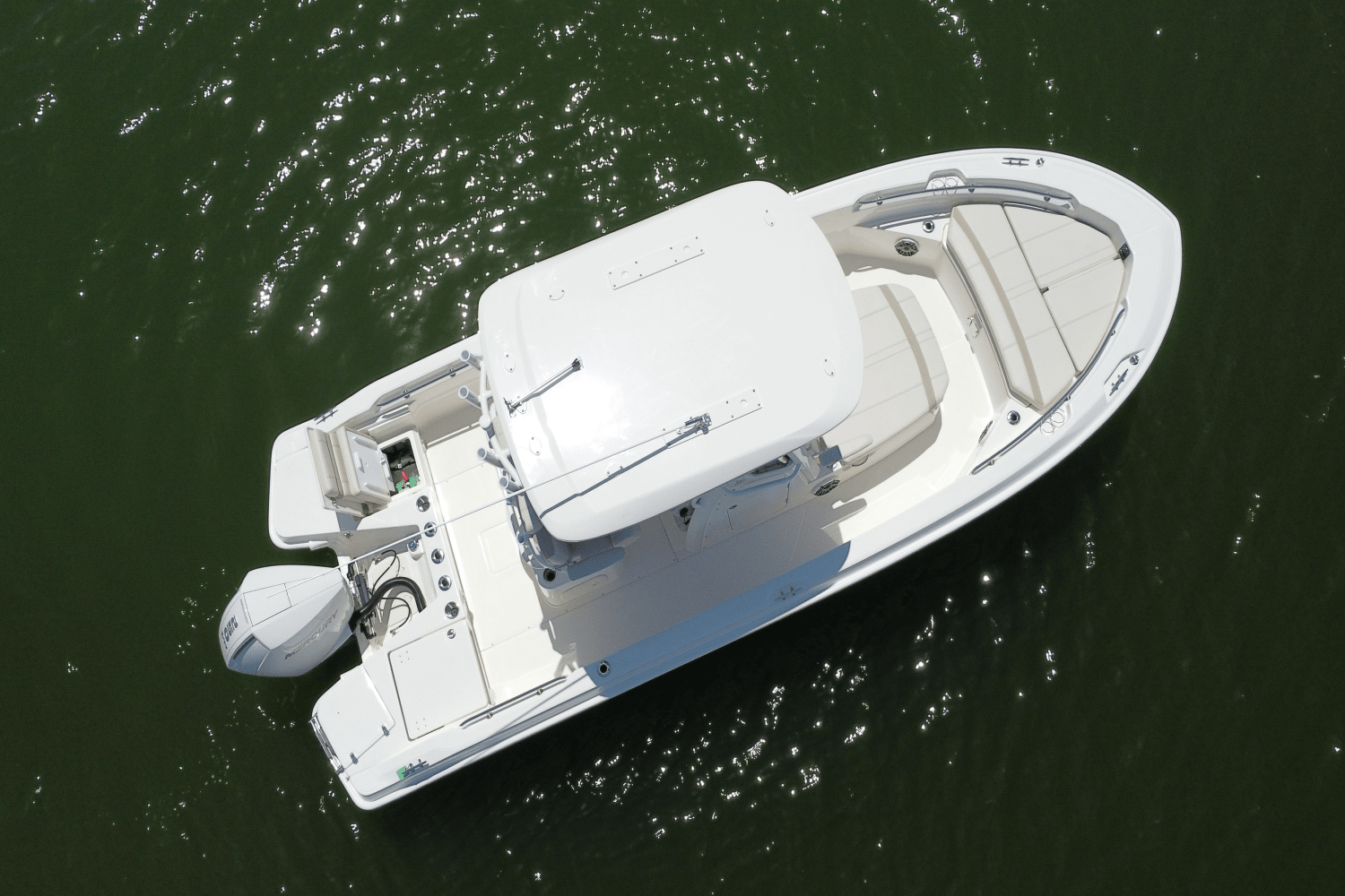 2026 Boston Whaler 220 Dauntless Image Thumbnail #9