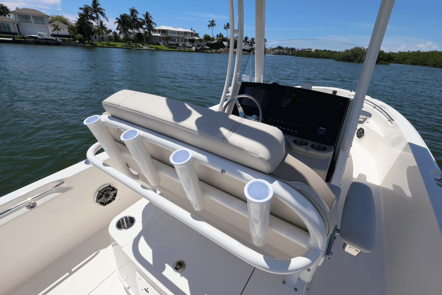 2026 Boston Whaler 220 Dauntless Image Thumbnail #55