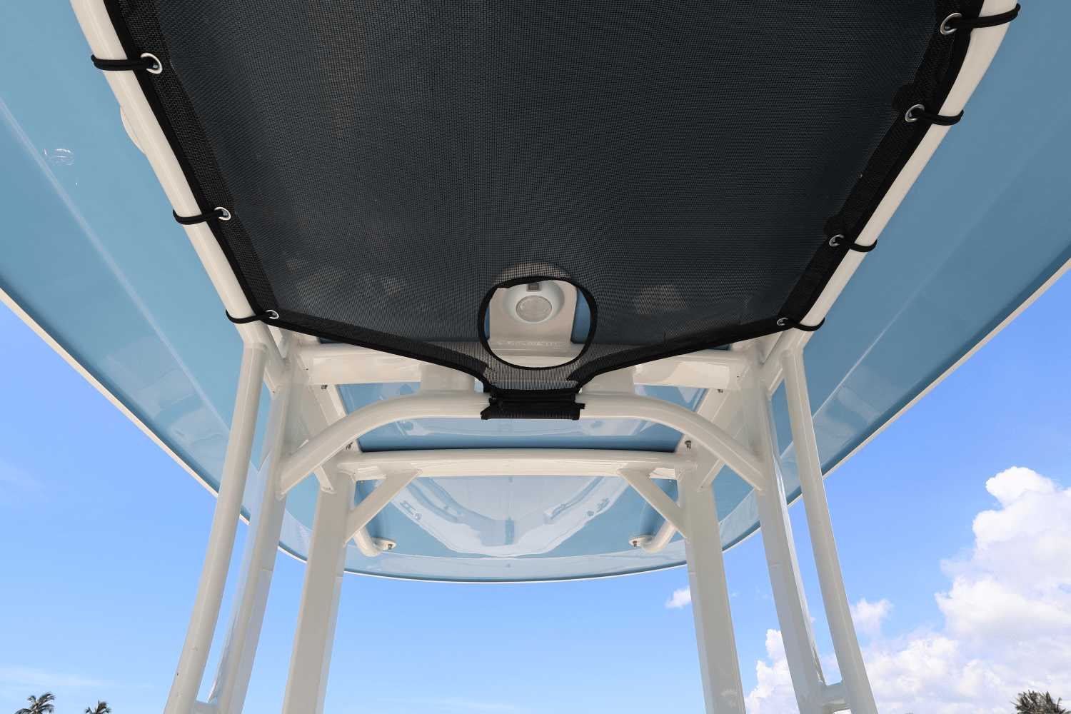 2026 Boston Whaler 220 Dauntless Image Thumbnail #54