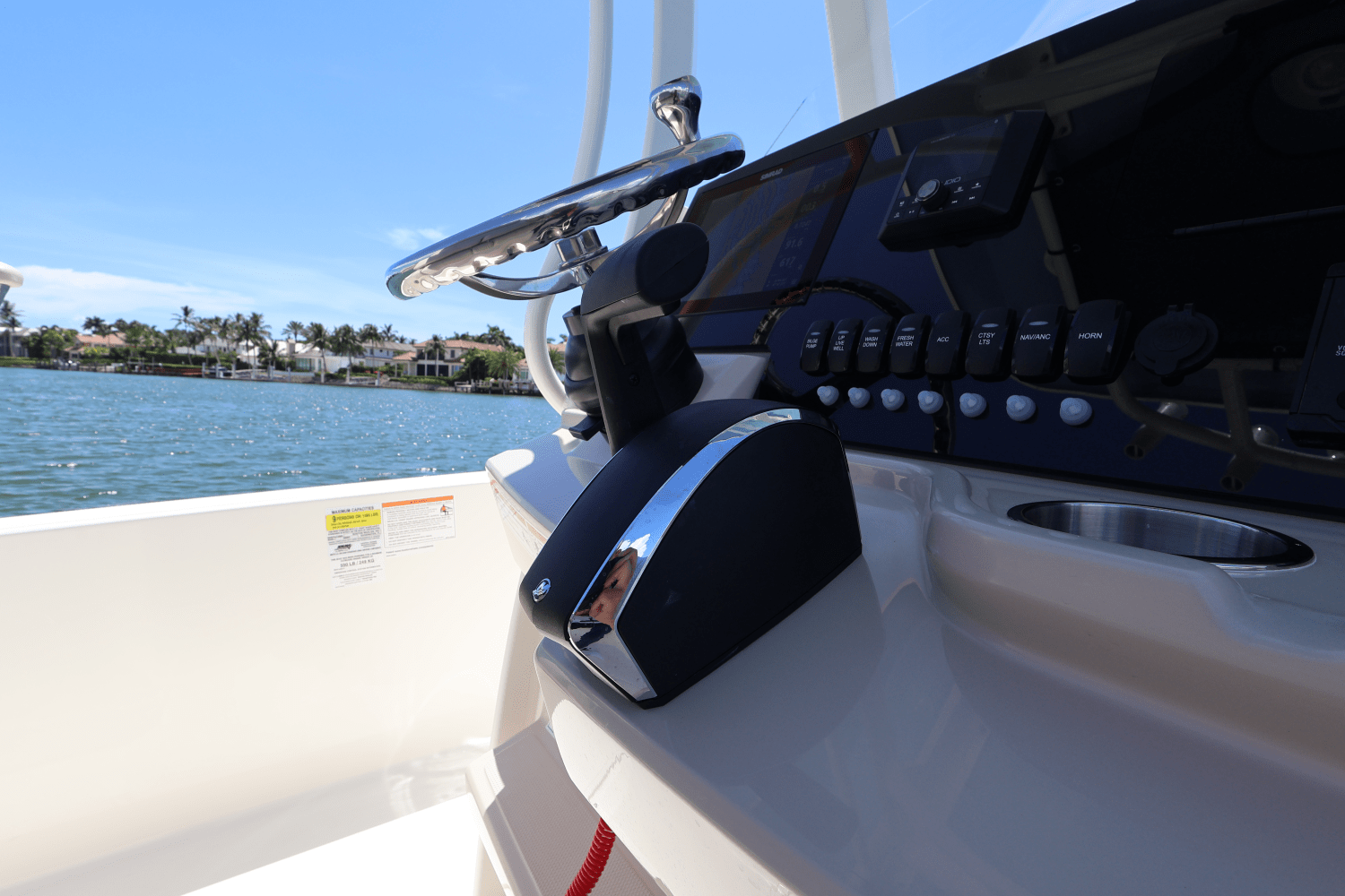 2026 Boston Whaler 220 Dauntless Image Thumbnail #37