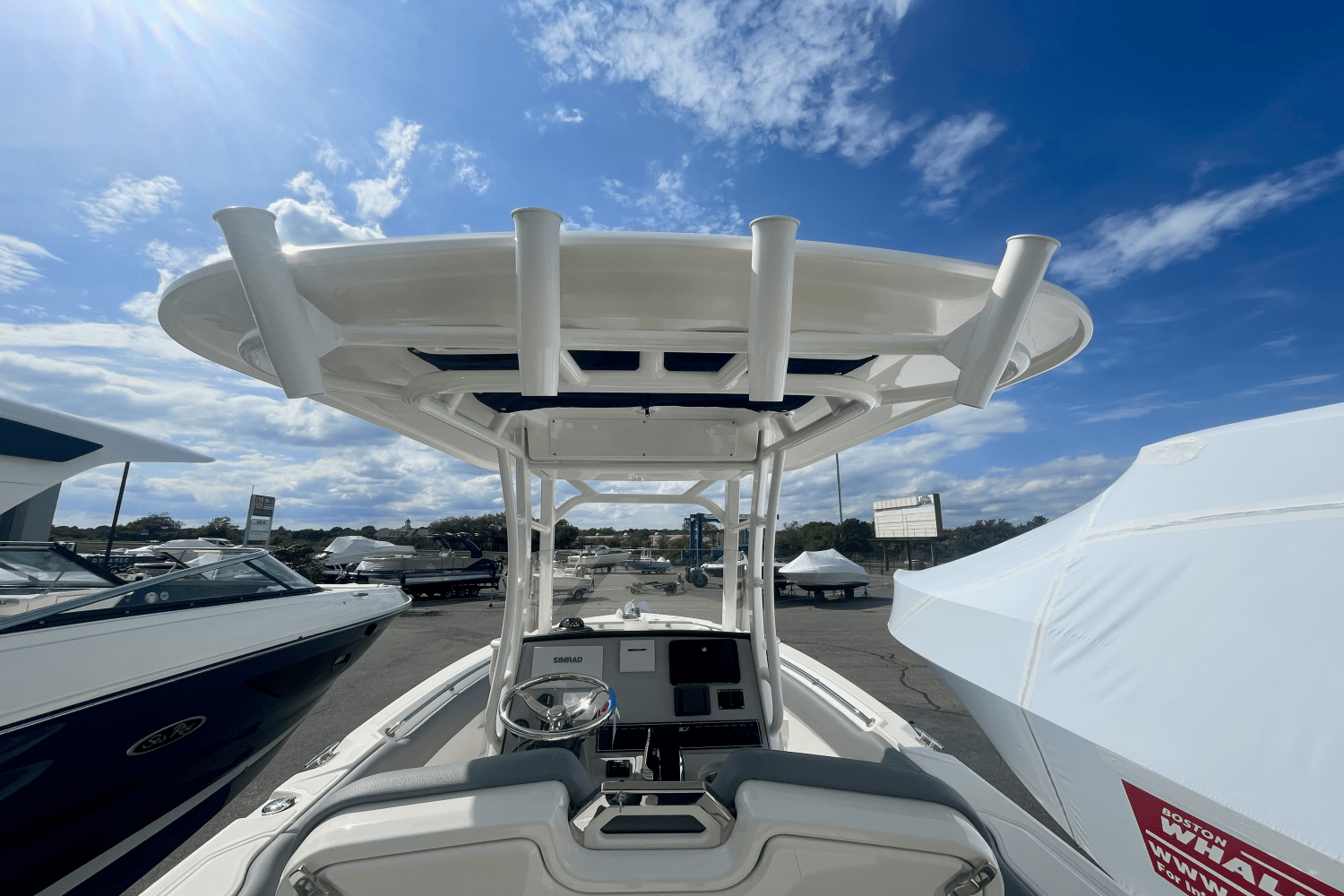 2025 Boston Whaler 230 Outrage Image Thumbnail #8
