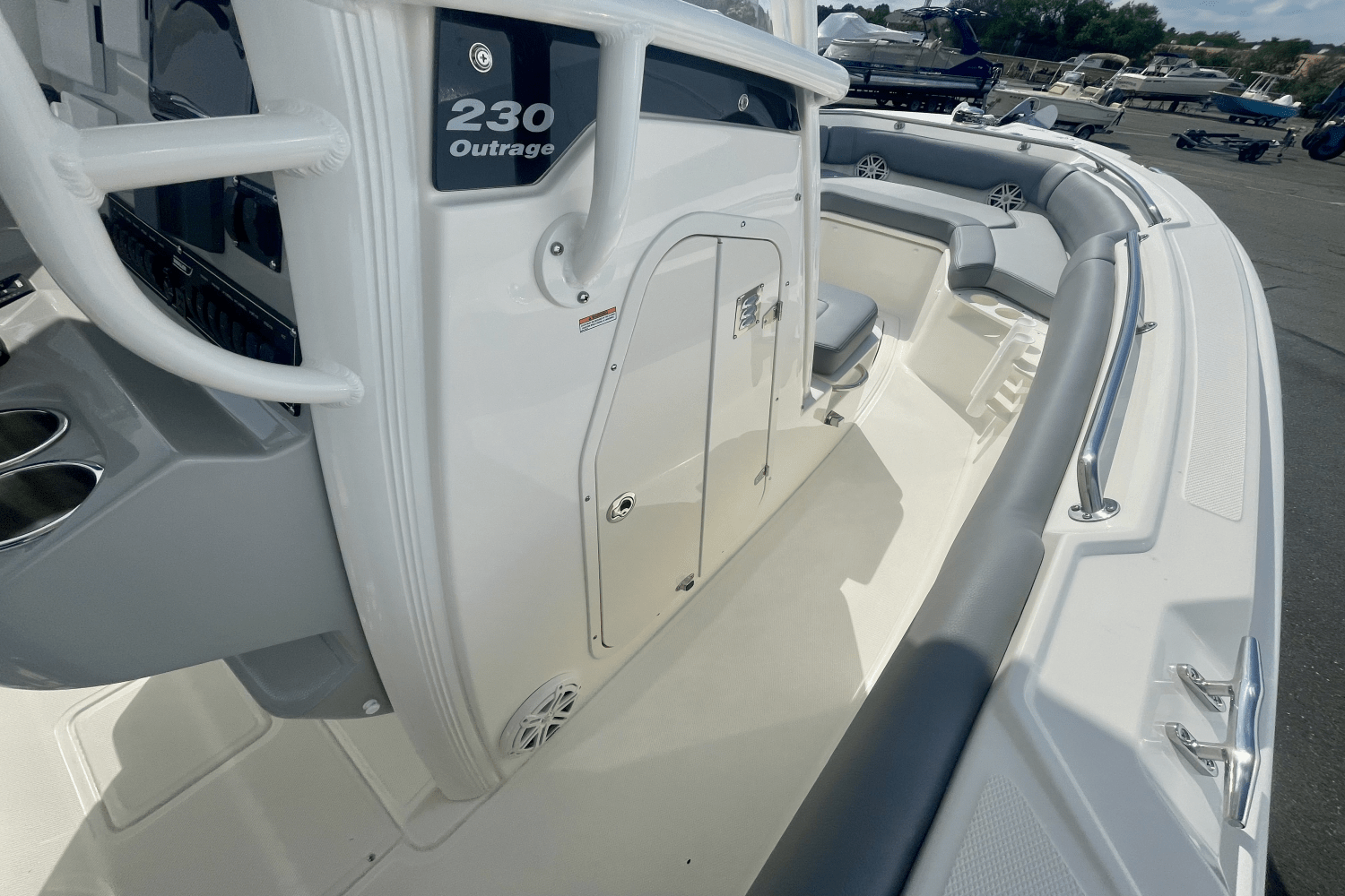 2025 Boston Whaler 230 Outrage Image Thumbnail #12