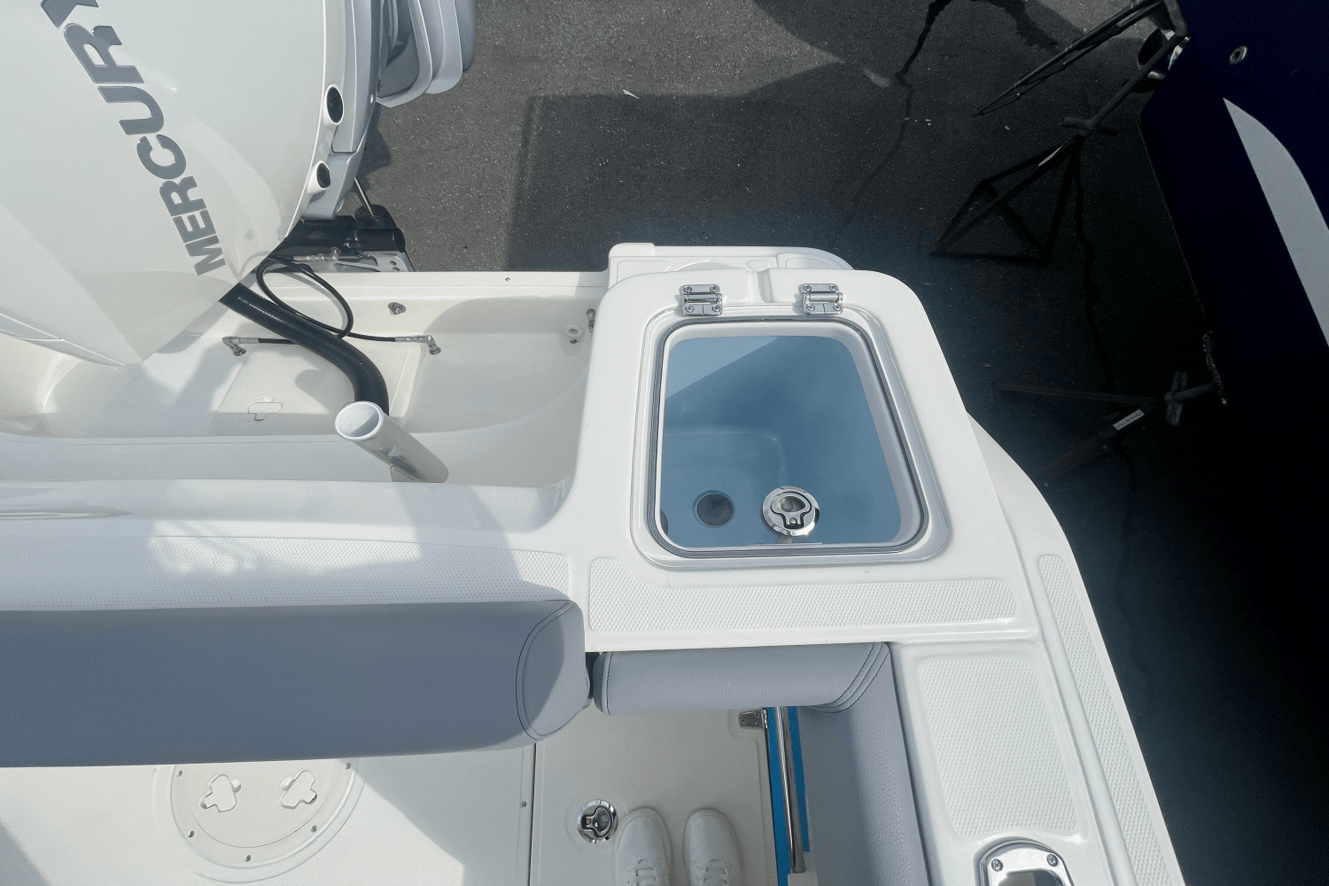 2025 Boston Whaler 230 Outrage Image Thumbnail #4