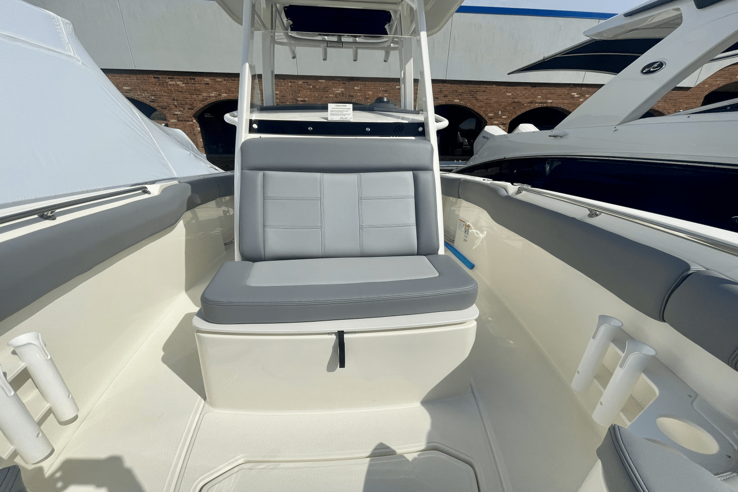 2025 Boston Whaler 230 Outrage Image Thumbnail #15