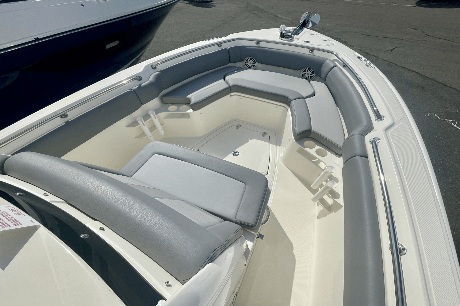 2025 Boston Whaler 230 Outrage Image Thumbnail #14