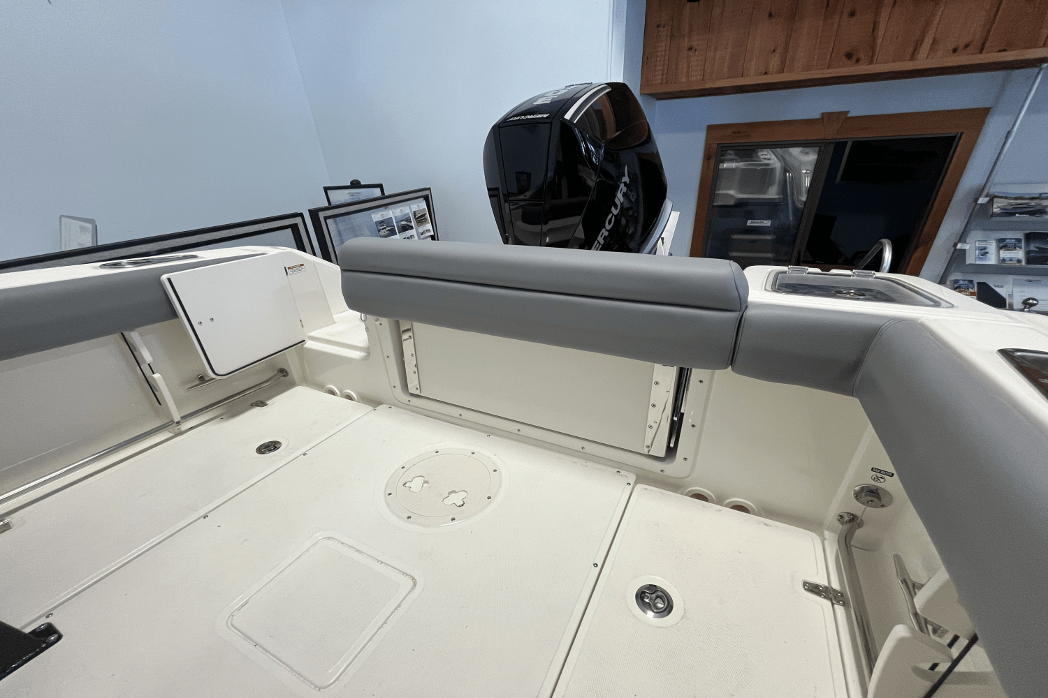 2025 Boston Whaler 230 Outrage Image Thumbnail #2