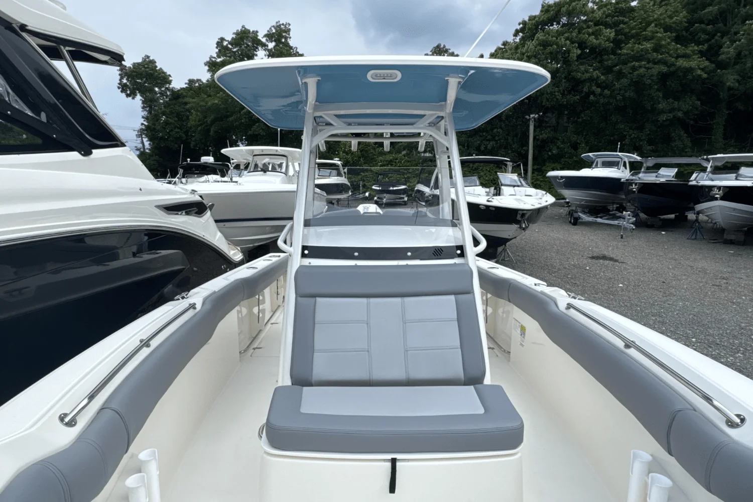 2026 Boston Whaler 230 Outrage Image Thumbnail #47