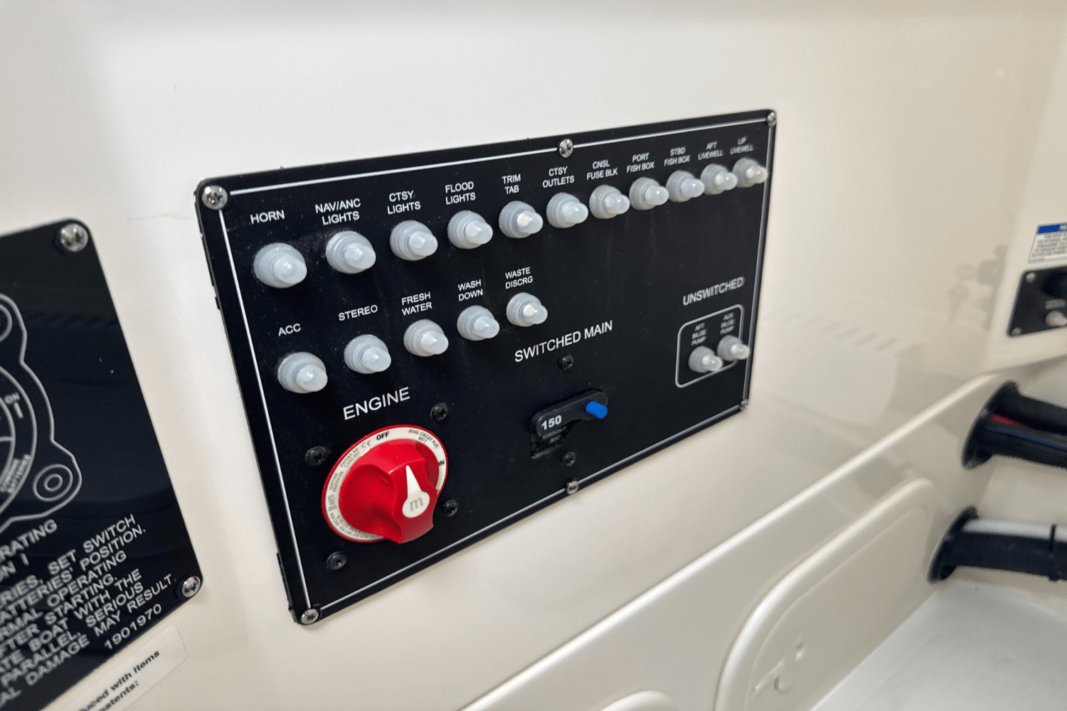 2026 Boston Whaler 230 Outrage Image Thumbnail #36