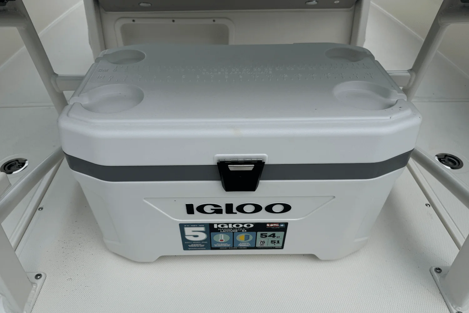 2026 Boston Whaler 230 Outrage Image Thumbnail #16