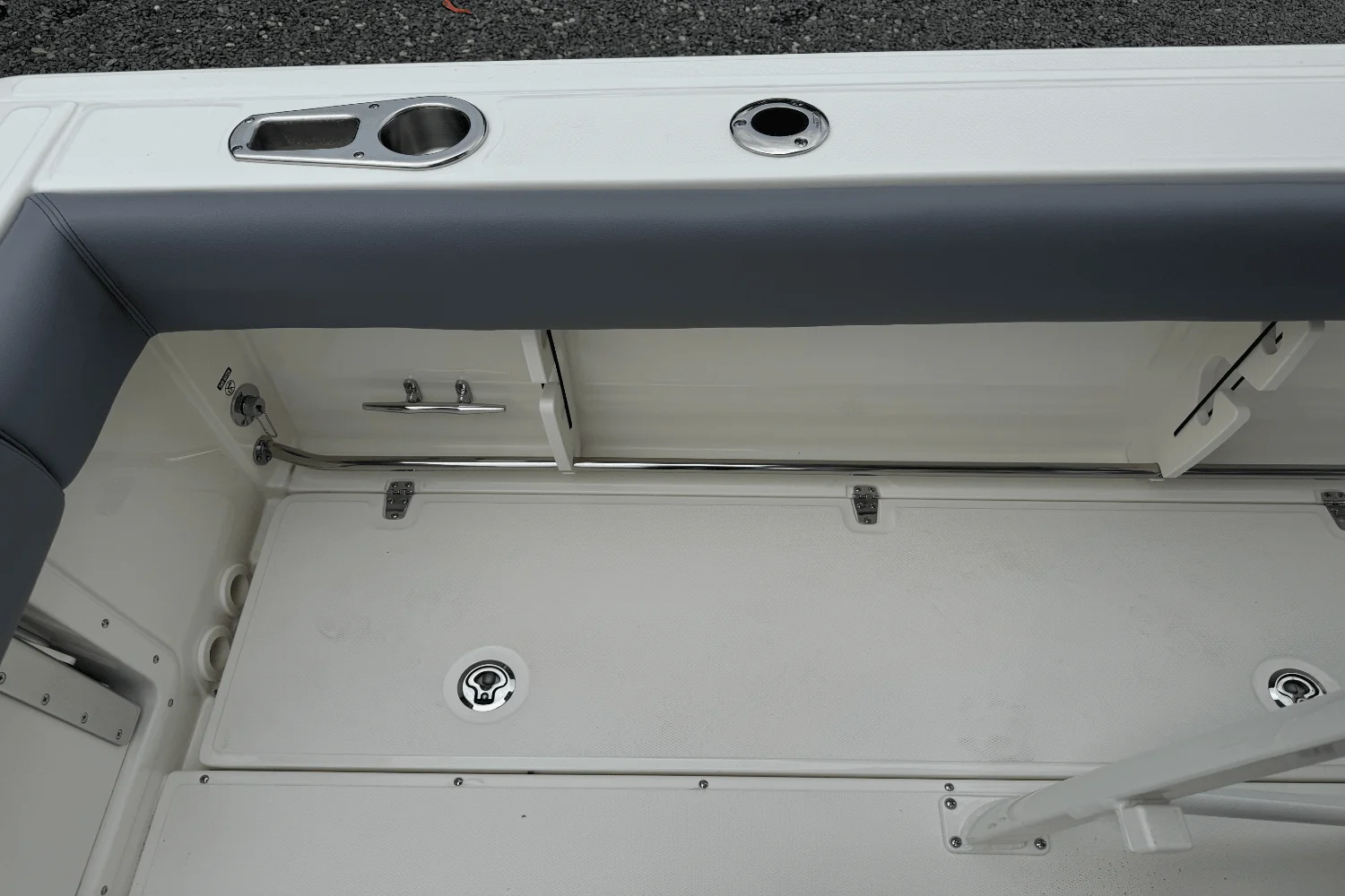 2026 Boston Whaler 230 Outrage Image Thumbnail #11