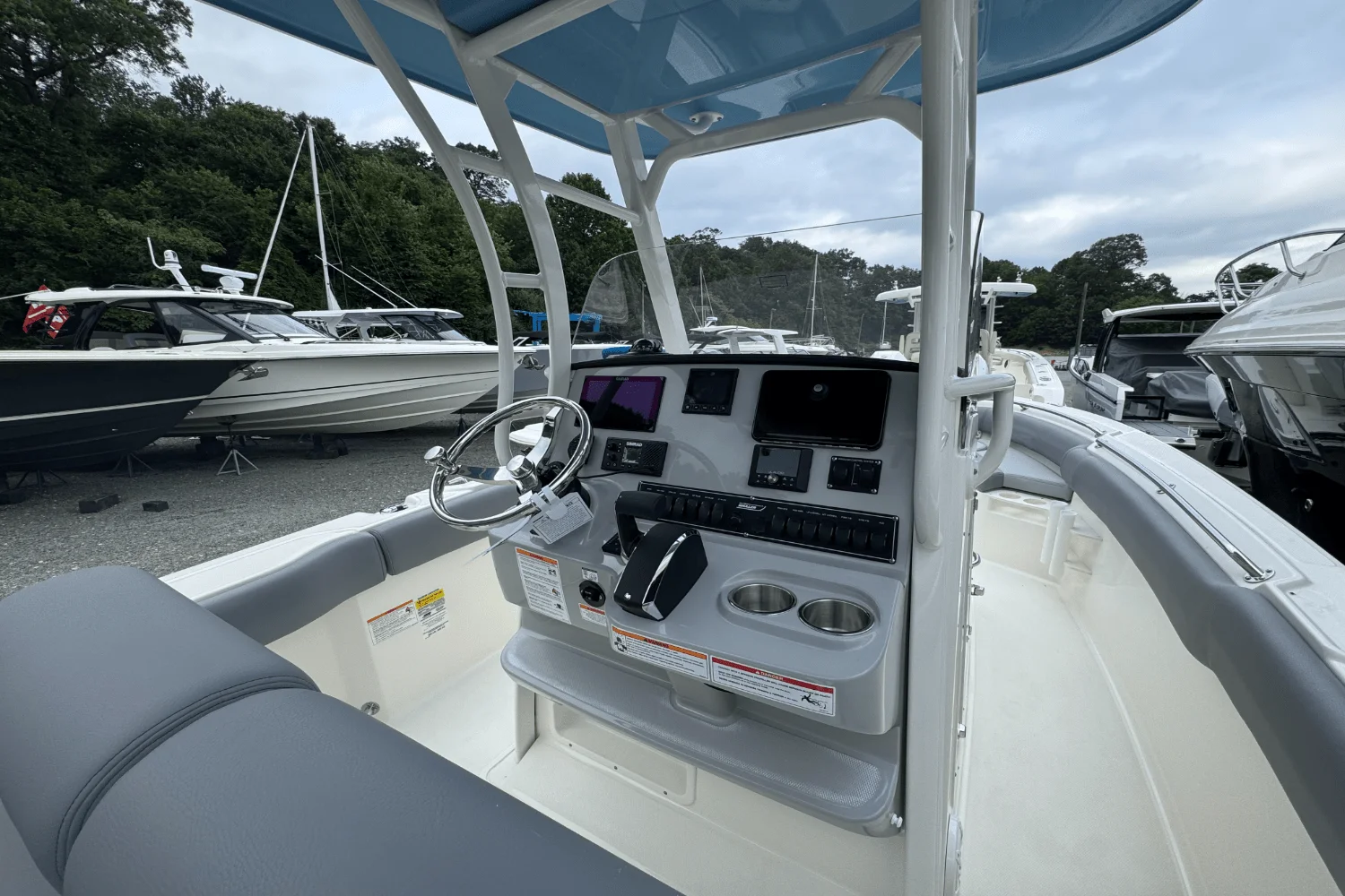 2026 Boston Whaler 230 Outrage Image Thumbnail #24