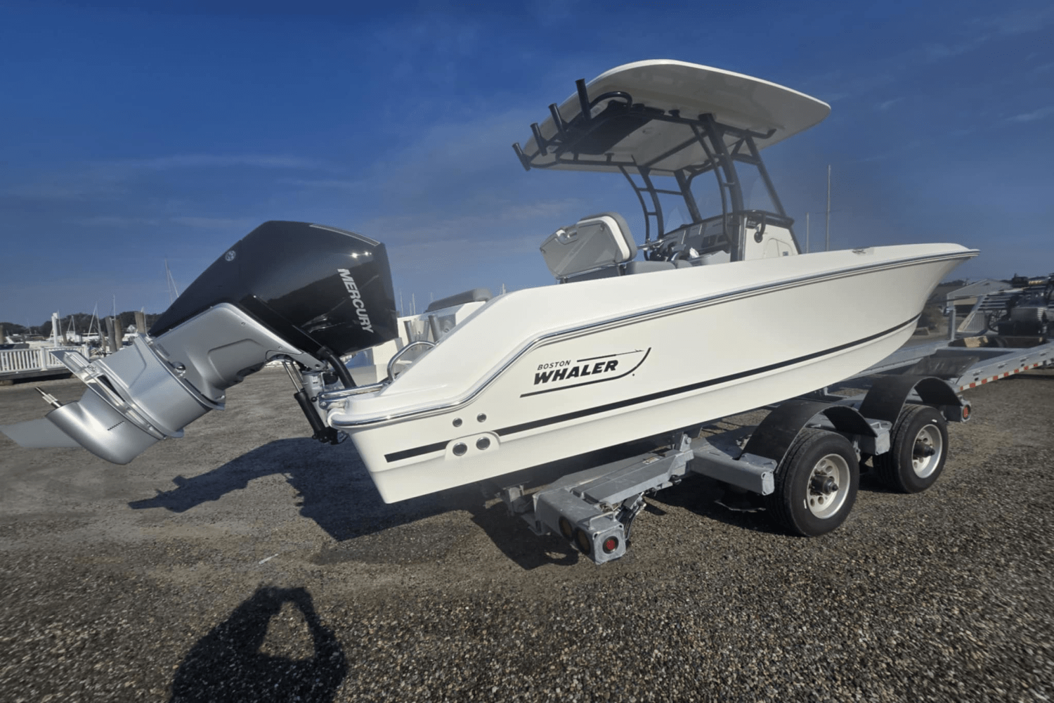 2025 Boston Whaler 230 Outrage Image Thumbnail #19
