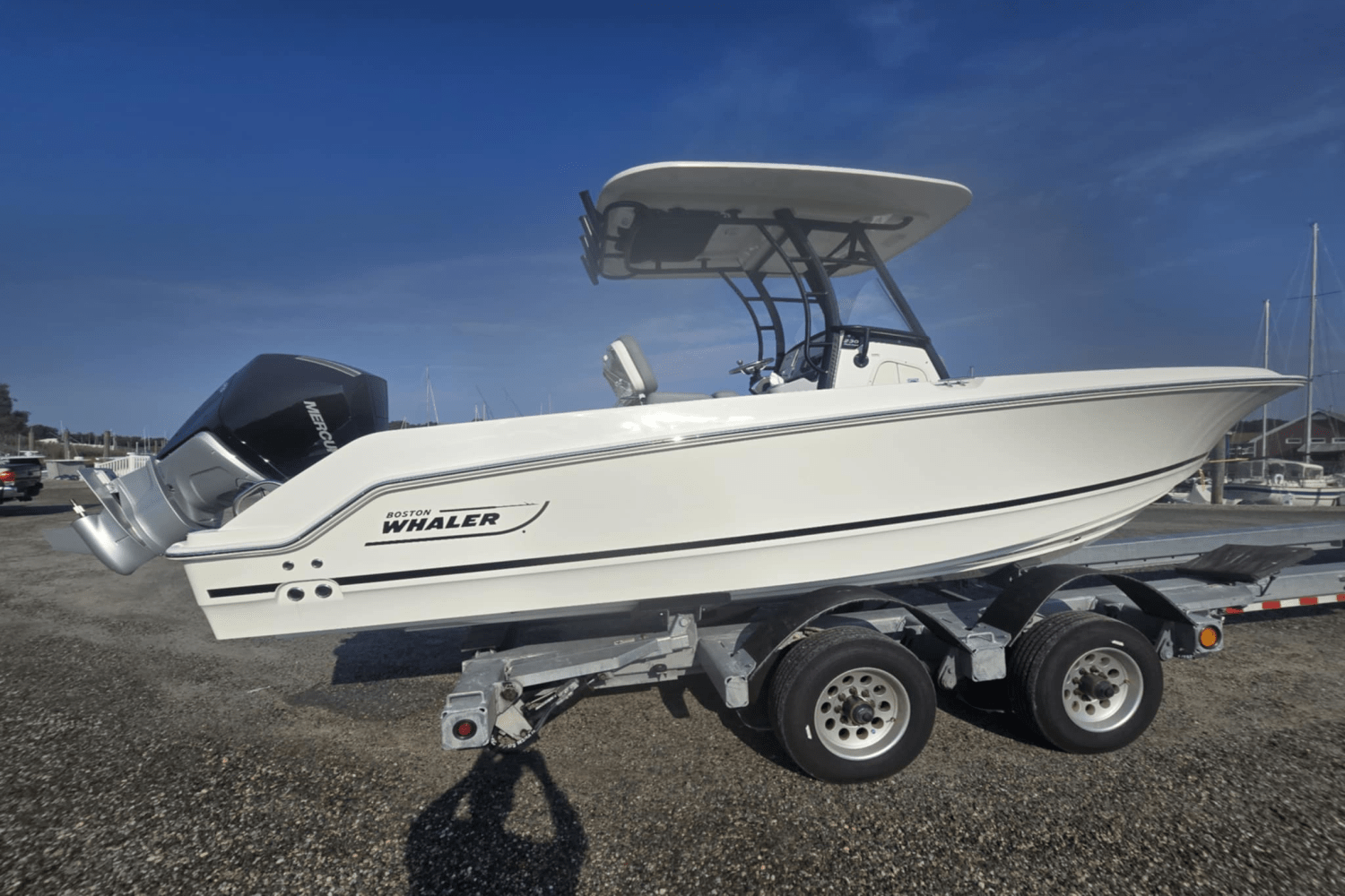 2025 Boston Whaler 230 Outrage Image Thumbnail #2