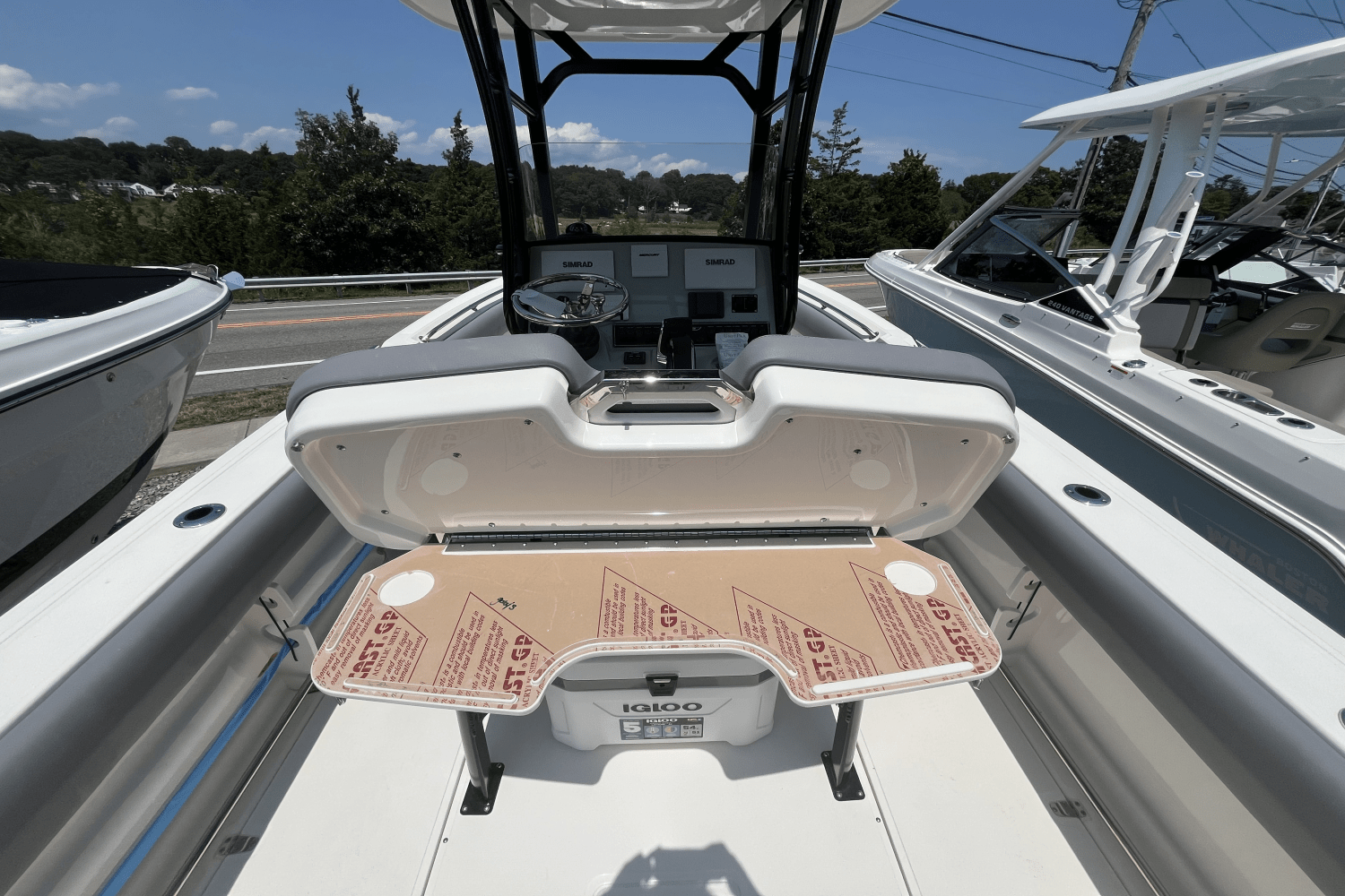 2025 Boston Whaler 230 Outrage Image Thumbnail #6