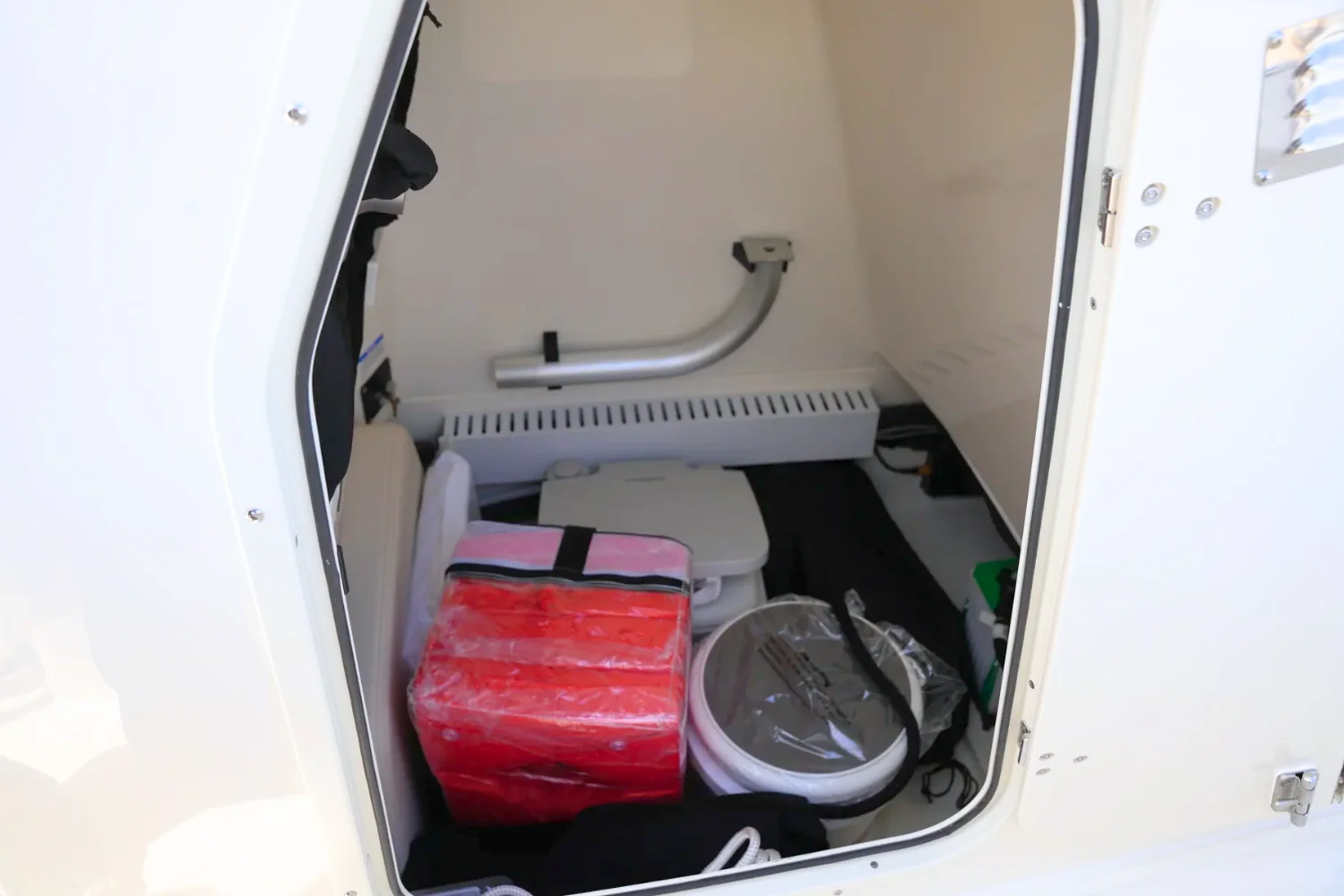 2026 Boston Whaler 230 Outrage Image Thumbnail #17