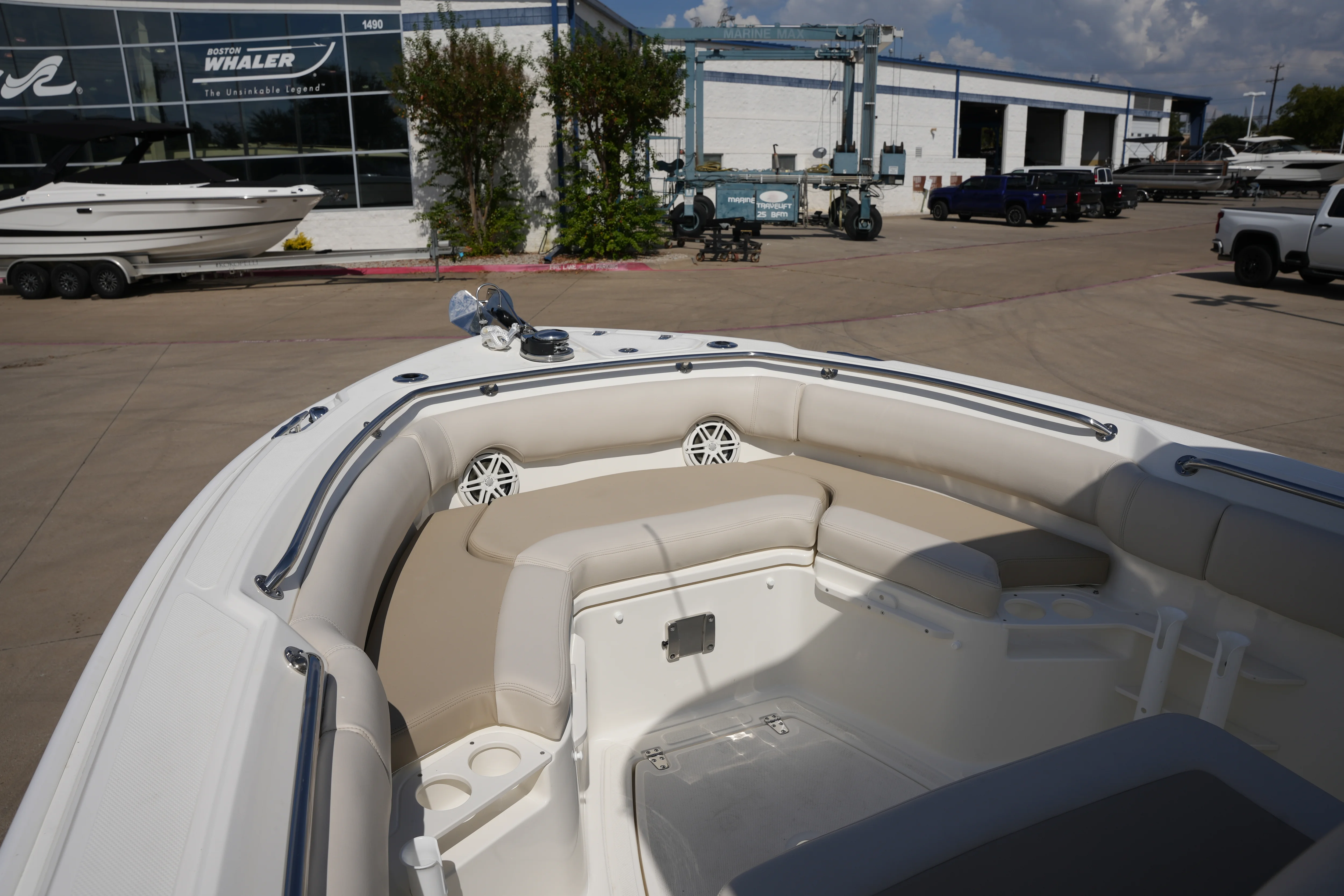 2026 Boston Whaler 230 Outrage Image Thumbnail #19