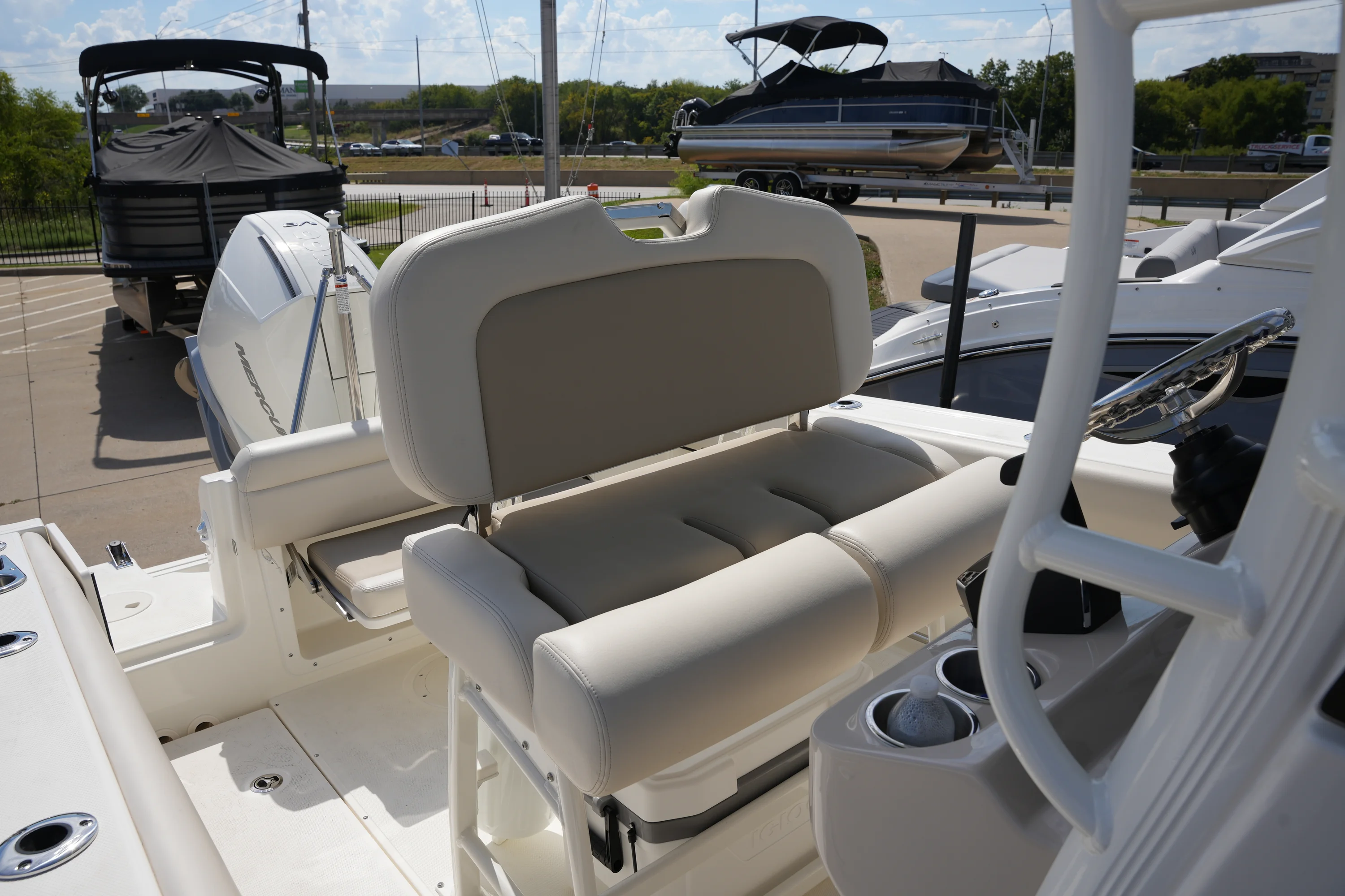 2026 Boston Whaler 230 Outrage Image Thumbnail #11