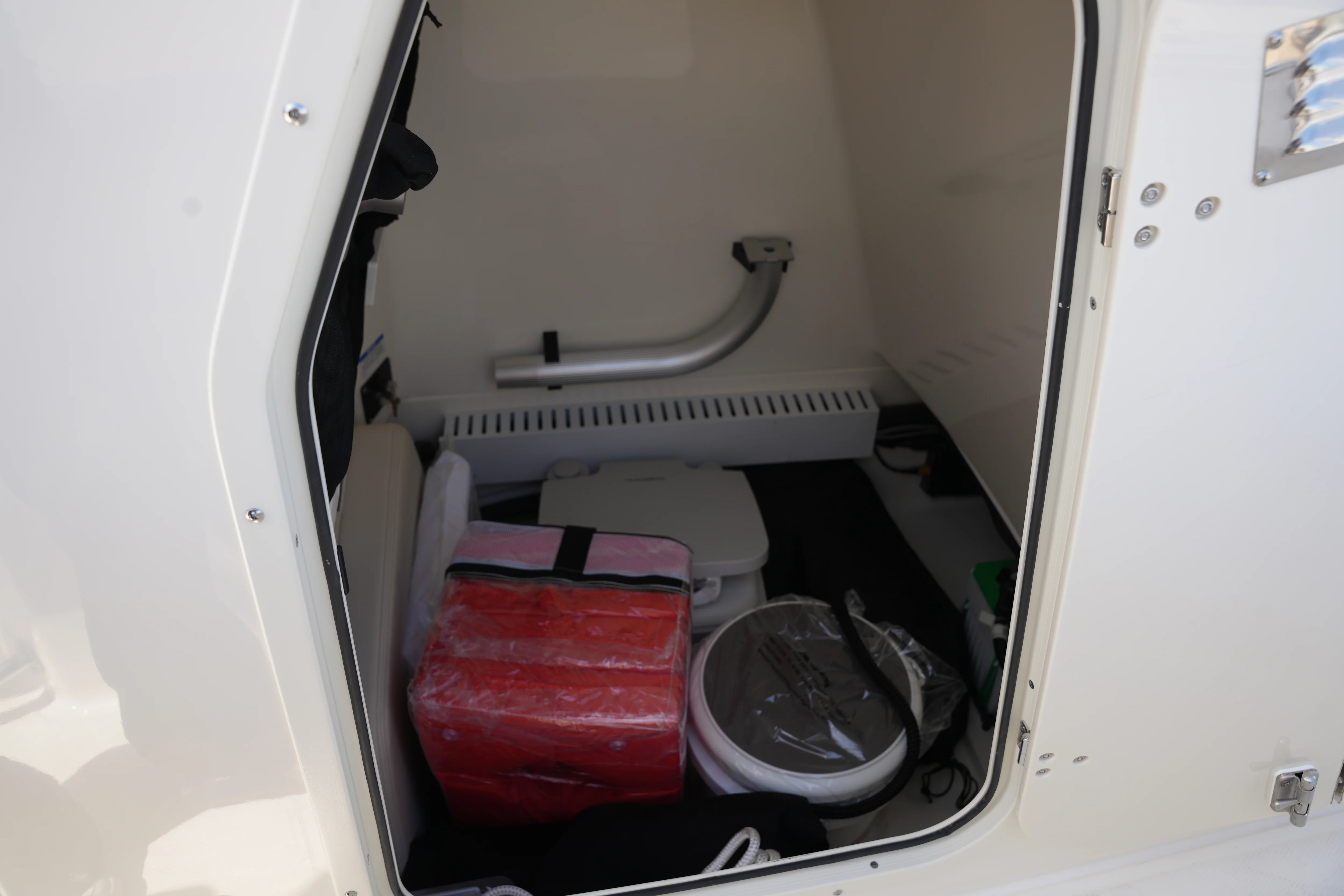 2026 Boston Whaler 230 Outrage Image Thumbnail #17