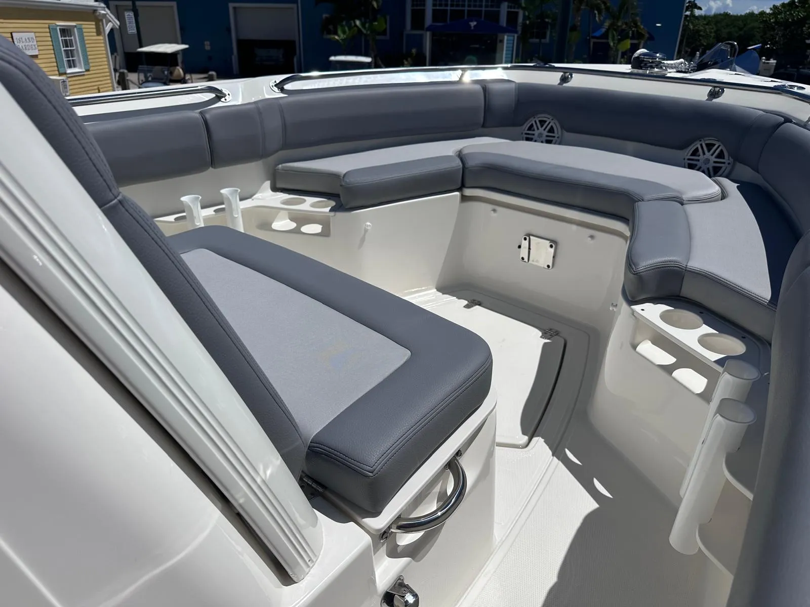 2026 Boston Whaler 230 Outrage Image Thumbnail #12
