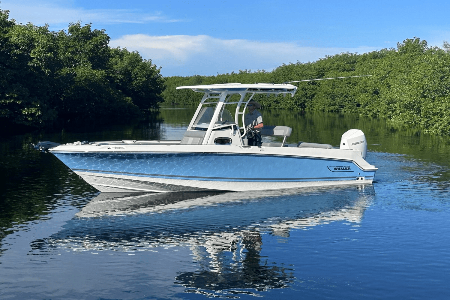 2026 Boston Whaler 230 Outrage Image Thumbnail #11