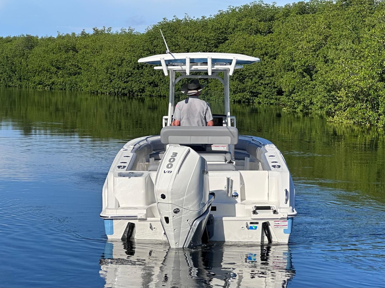 2026 Boston Whaler 230 Outrage Image Thumbnail #4