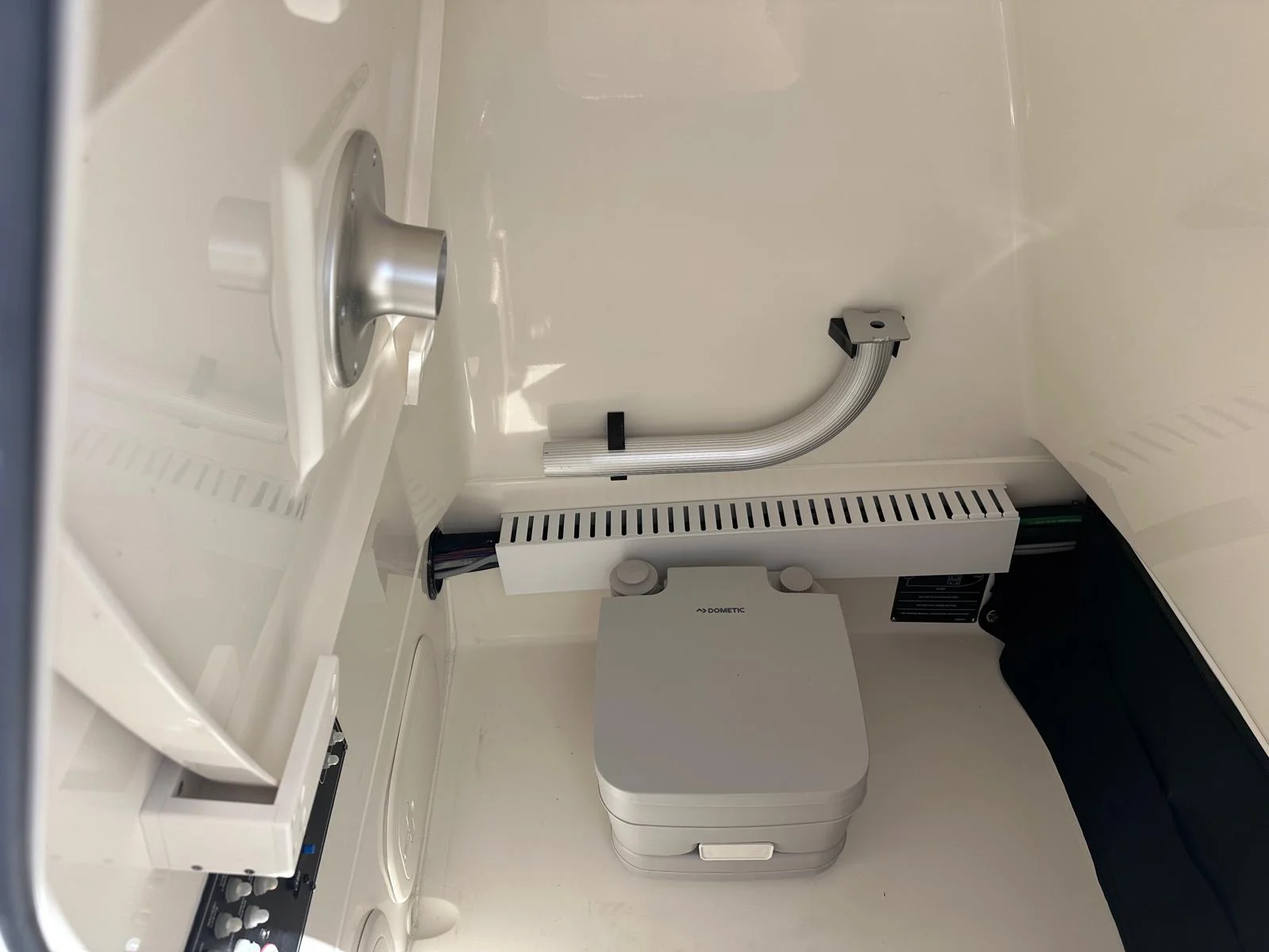 2026 Boston Whaler 230 Outrage Image Thumbnail #18