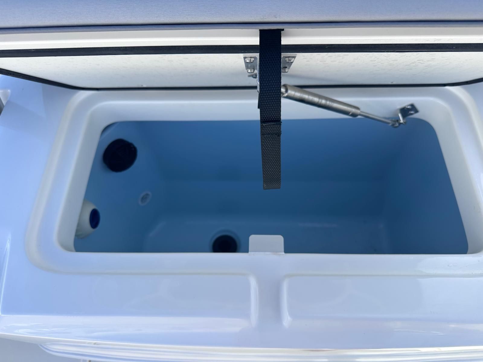 2026 Boston Whaler 230 Outrage Image Thumbnail #25