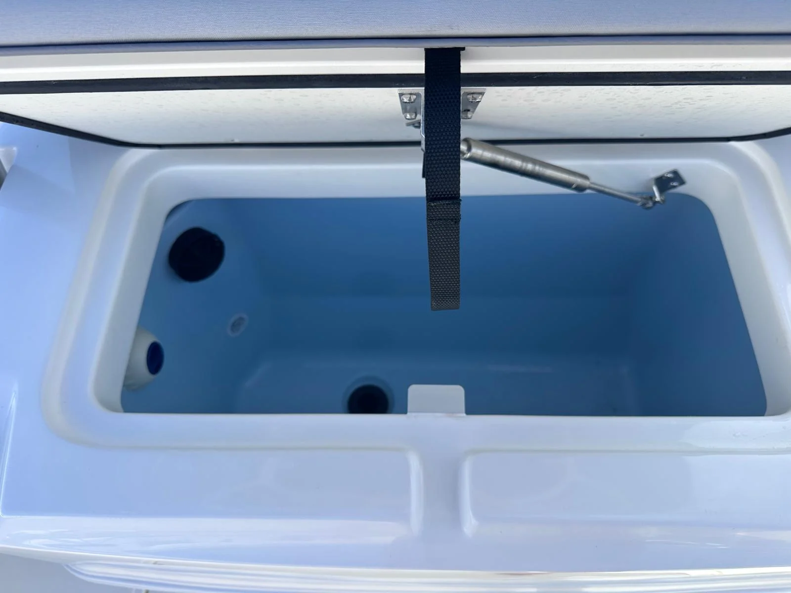 2026 Boston Whaler 230 Outrage Image Thumbnail #25