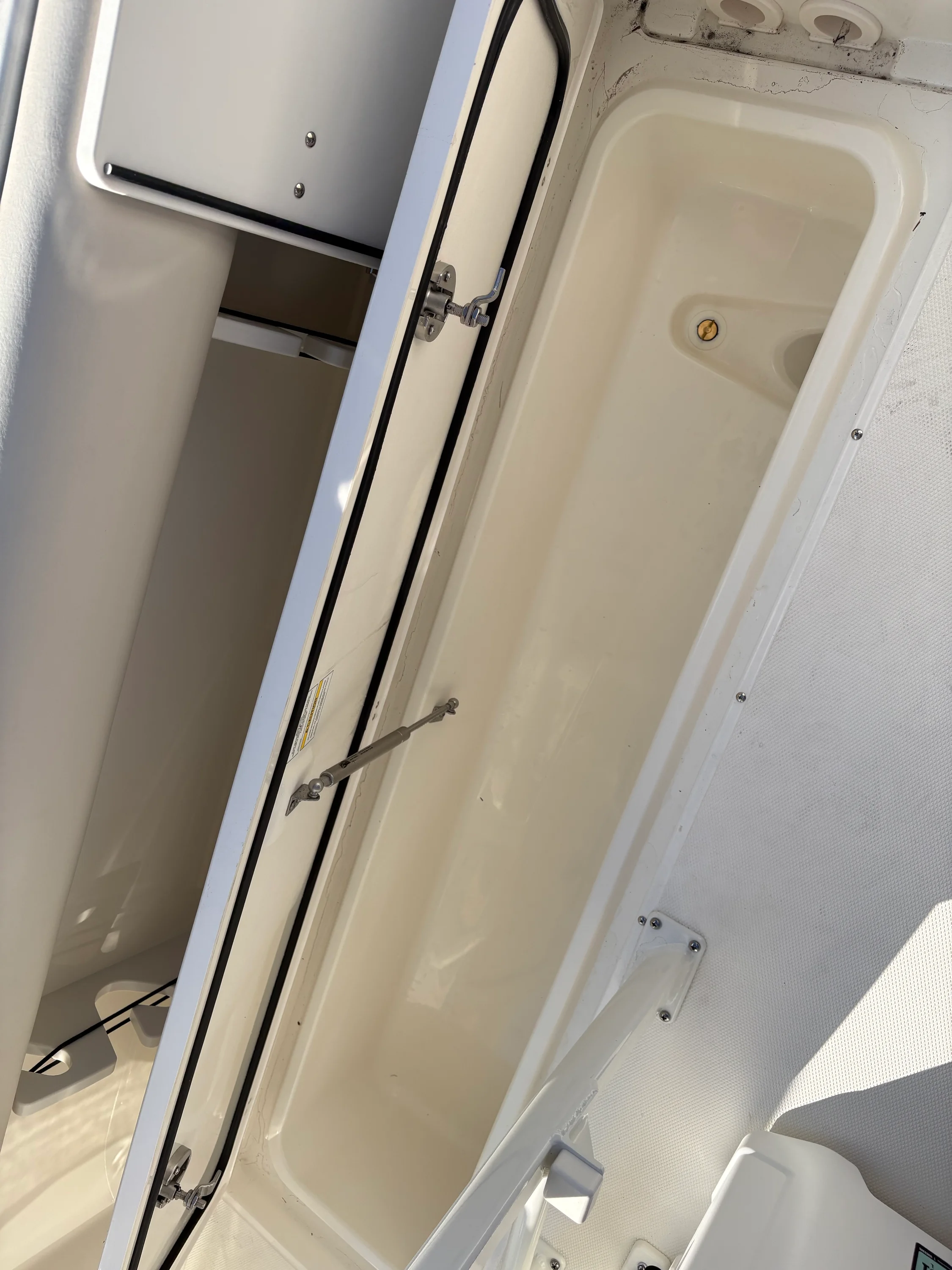 2026 Boston Whaler 230 Outrage Image Thumbnail #21