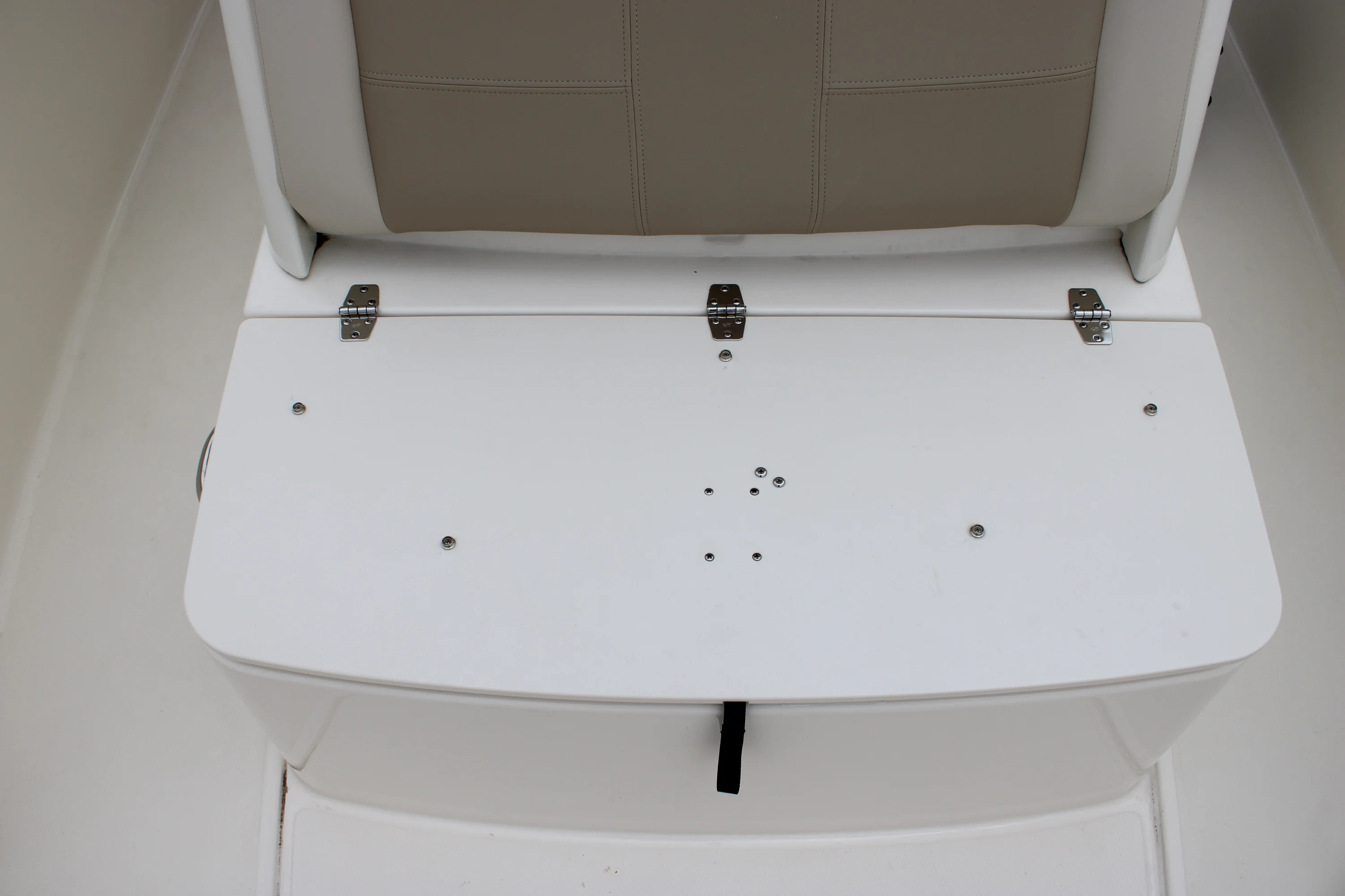 2026 Boston Whaler 230 Outrage Image Thumbnail #25