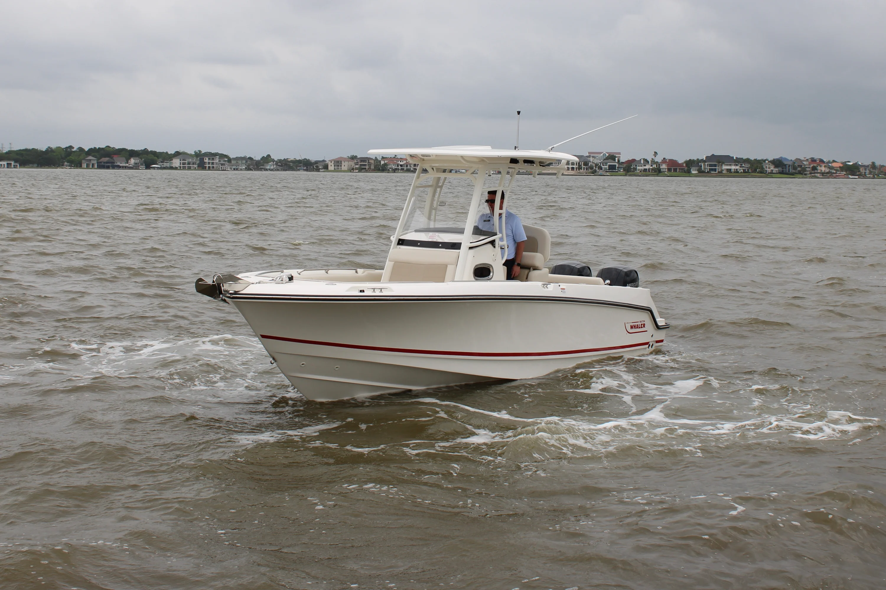 2026 Boston Whaler 230 Outrage Image Thumbnail #1