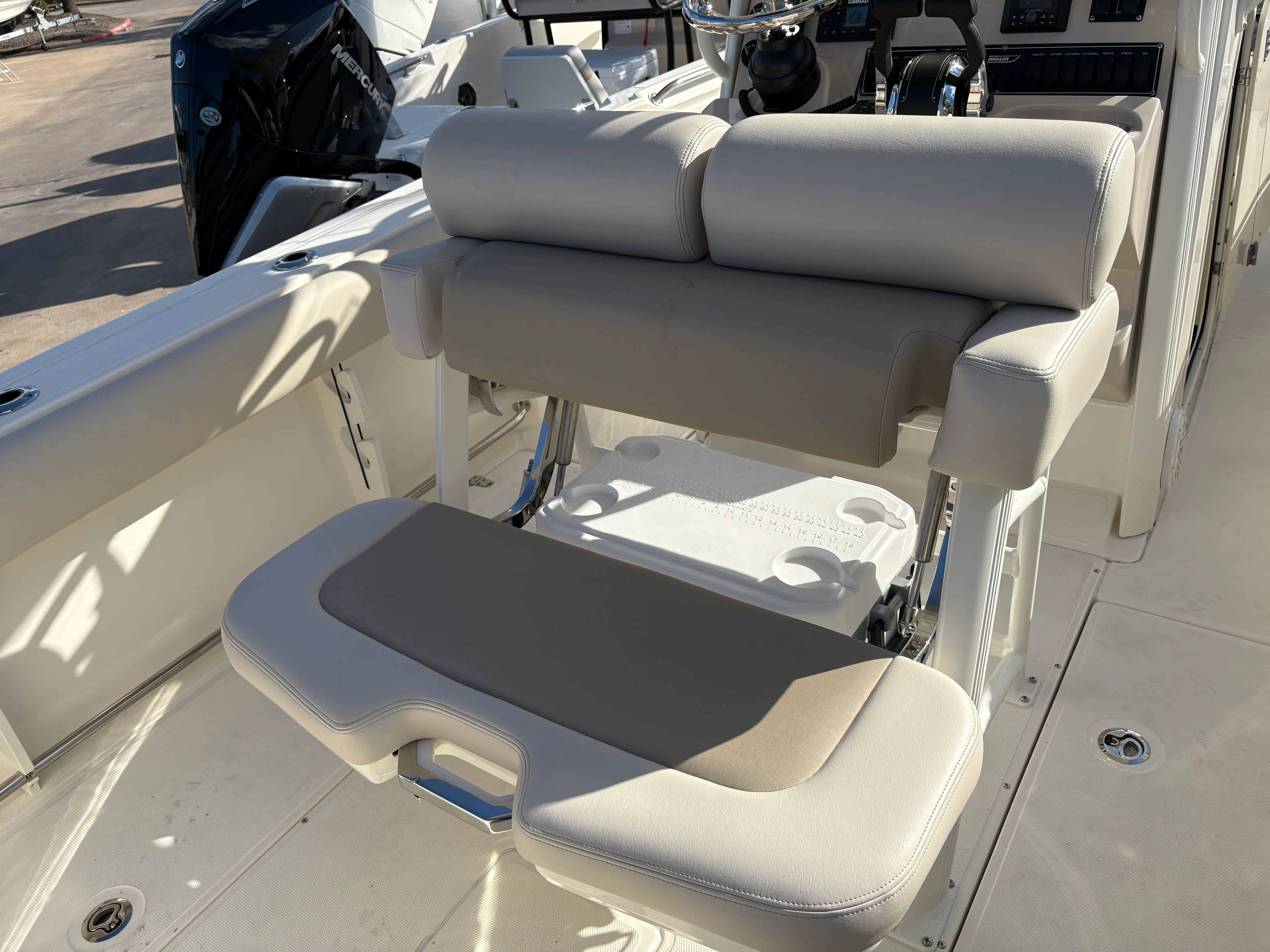 2026 Boston Whaler 230 Outrage Image Thumbnail #11