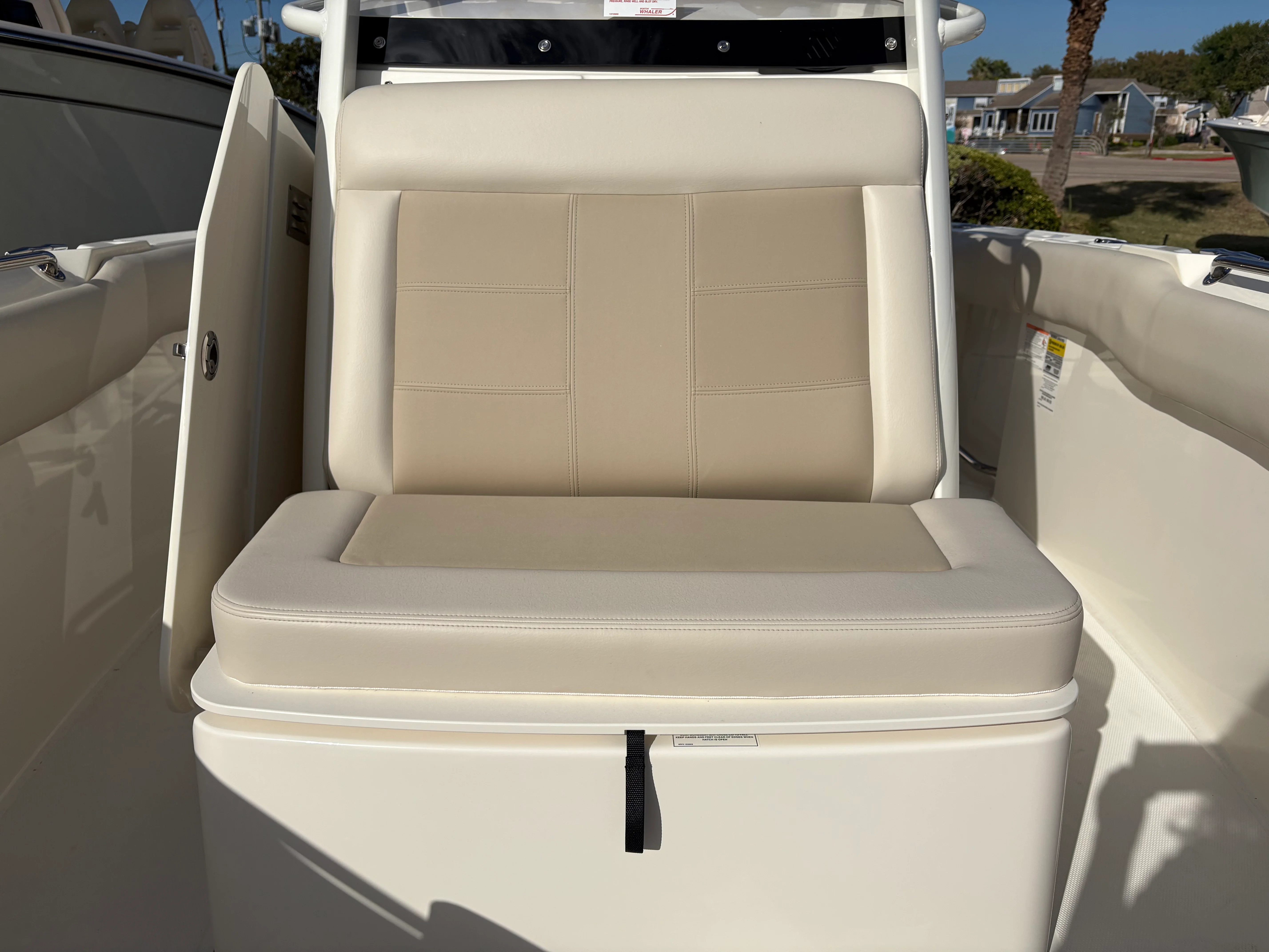 2026 Boston Whaler 230 Outrage Image Thumbnail #2