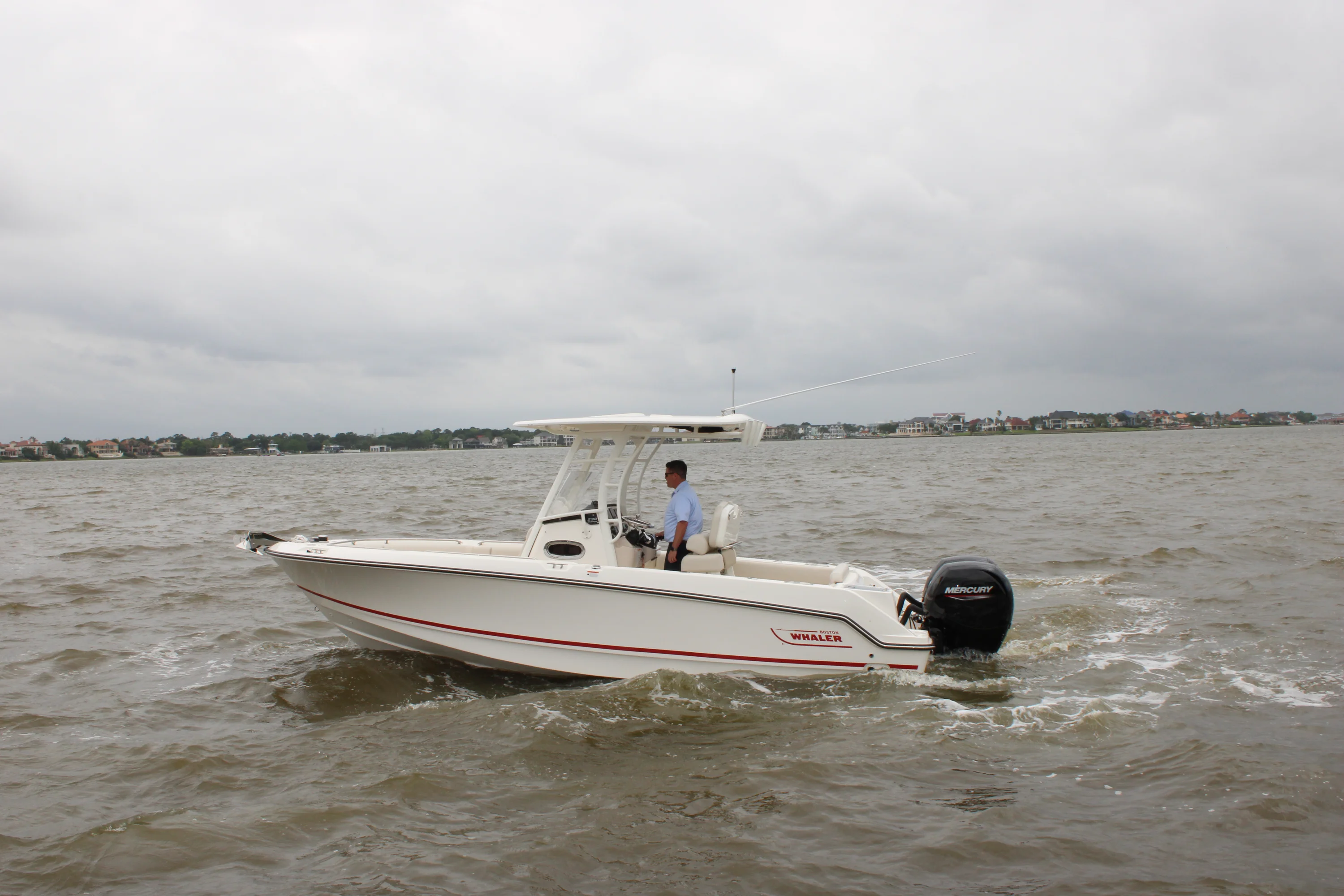 2026 Boston Whaler 230 Outrage Image Thumbnail #14
