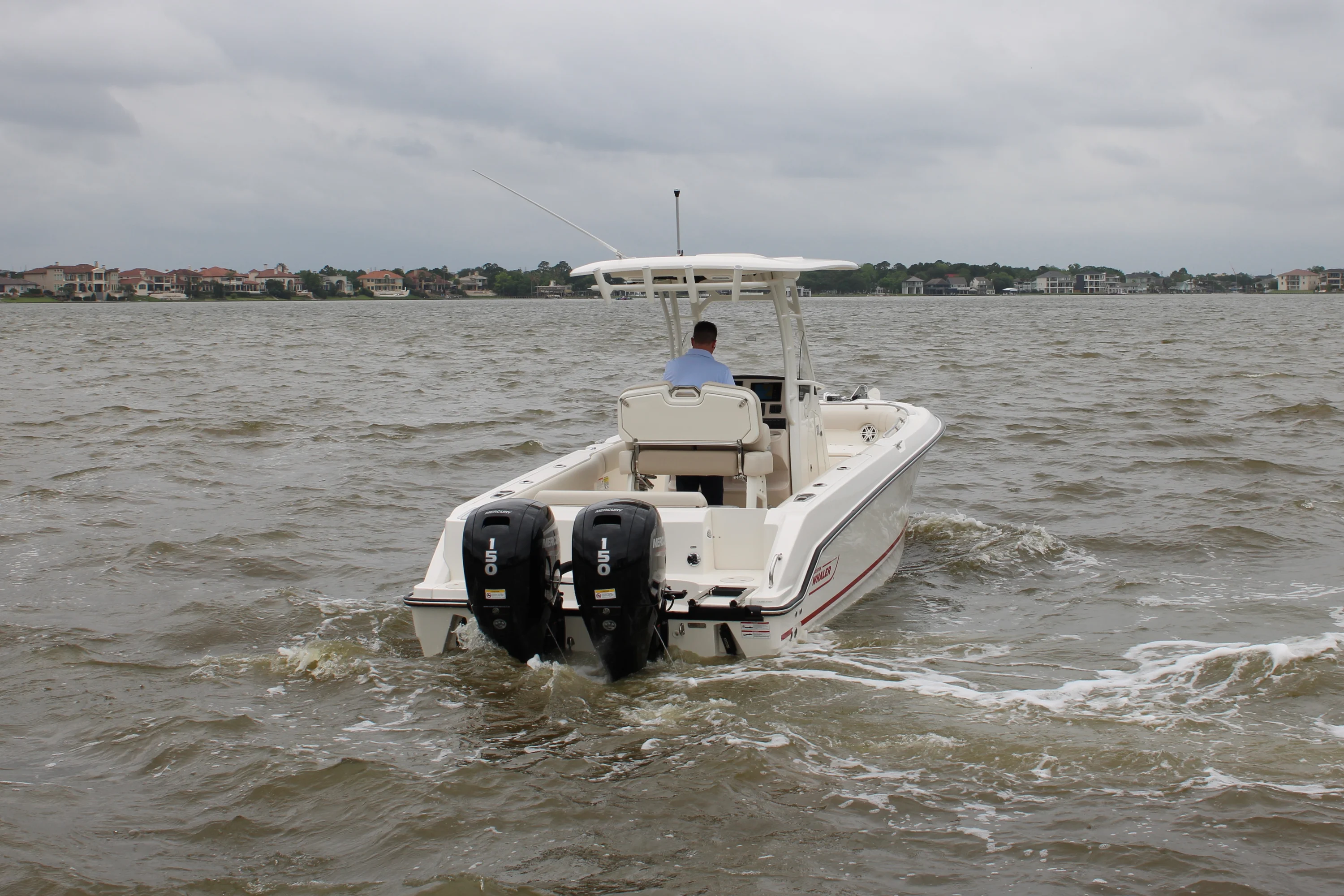 2026 Boston Whaler 230 Outrage Image Thumbnail #9