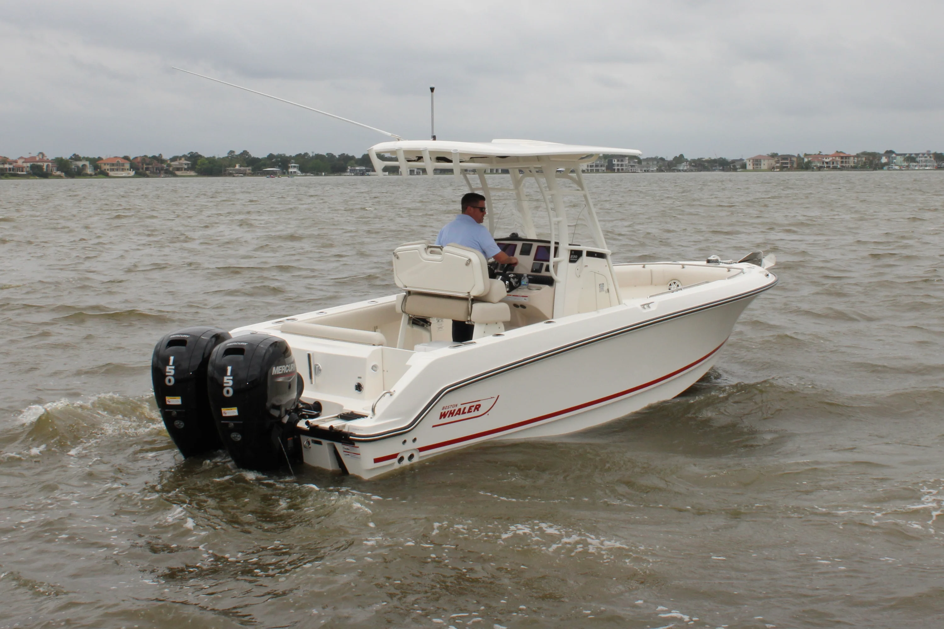 2026 Boston Whaler 230 Outrage Image Thumbnail #8