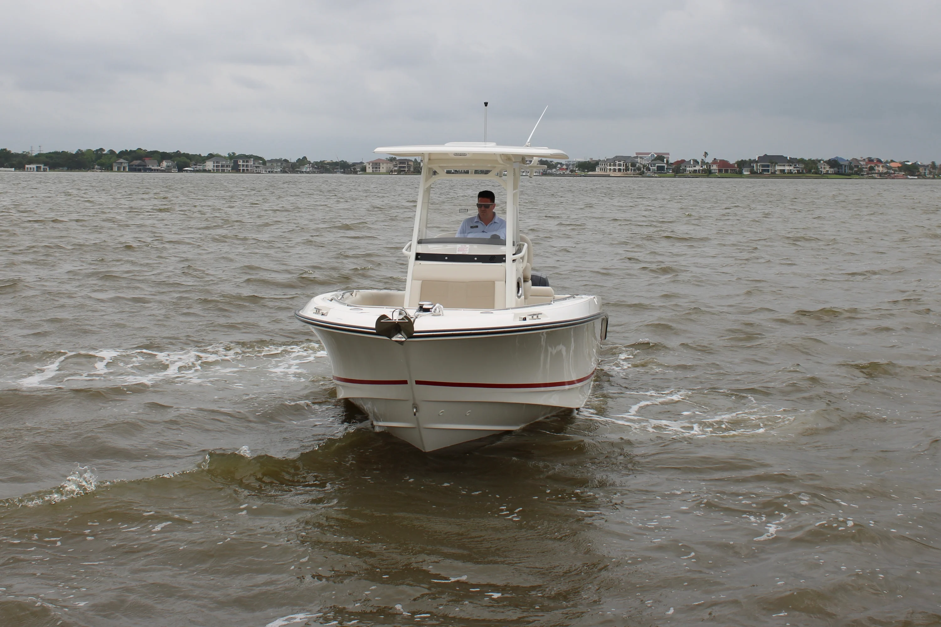 2026 Boston Whaler 230 Outrage Image Thumbnail #3