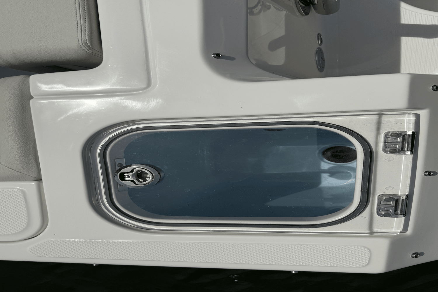 2025 Boston Whaler 240 Vantage Image Thumbnail #27