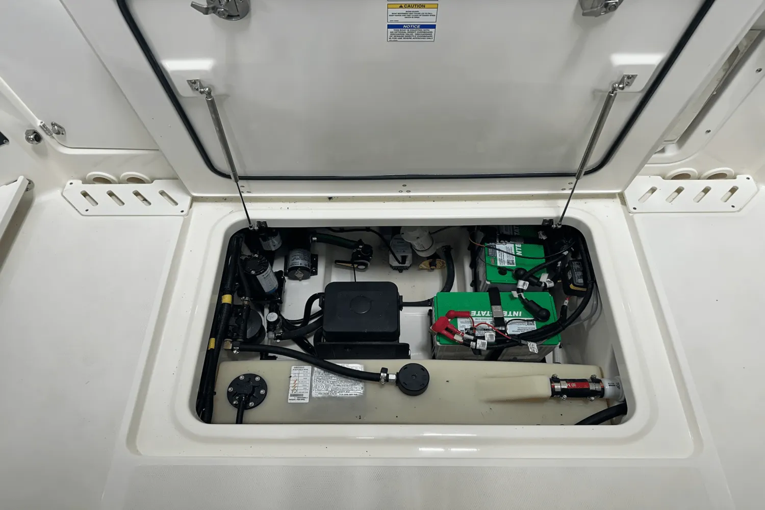 2025 Boston Whaler 240 Vantage Image Thumbnail #31