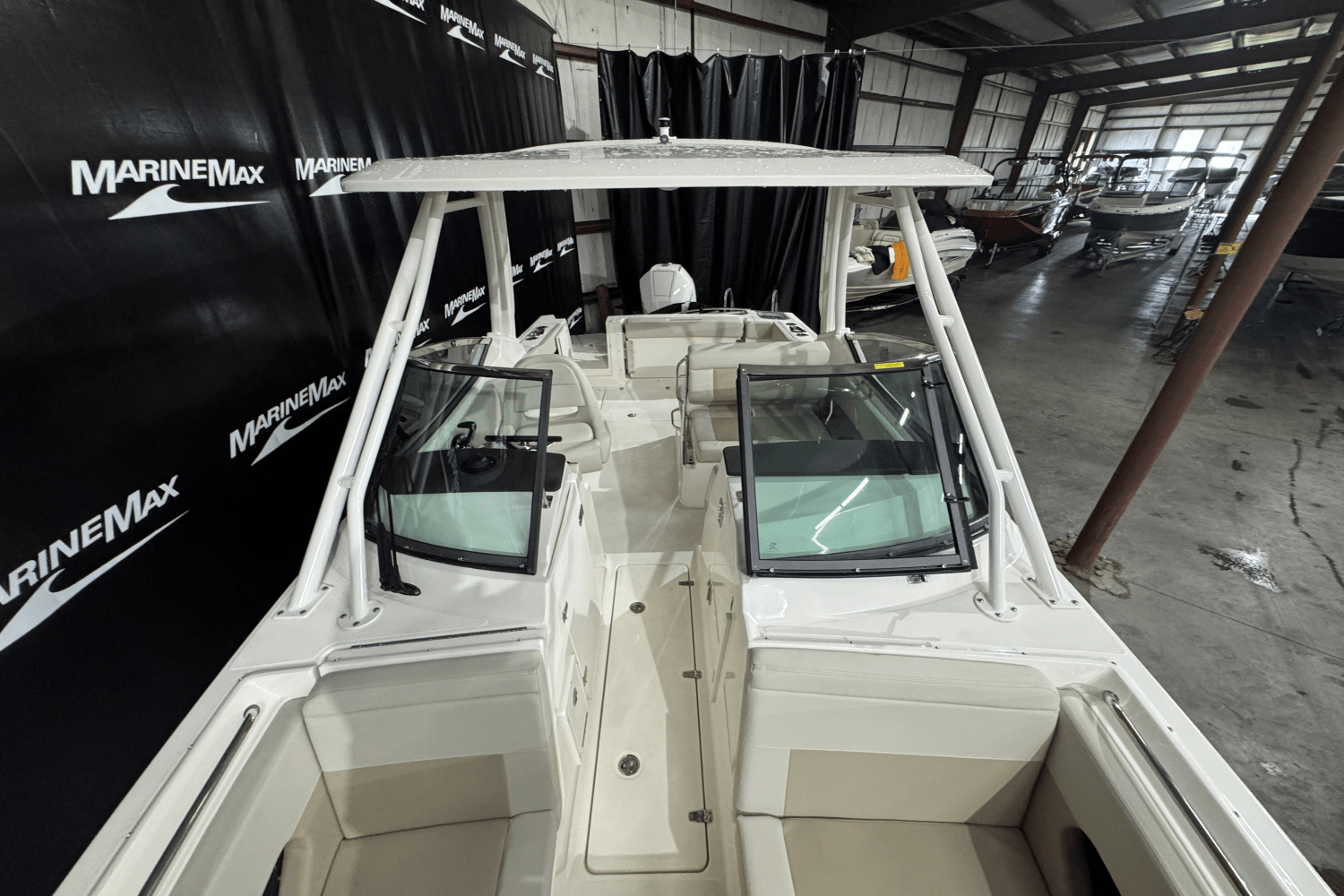 2025 Boston Whaler 240 Vantage Image Thumbnail #31