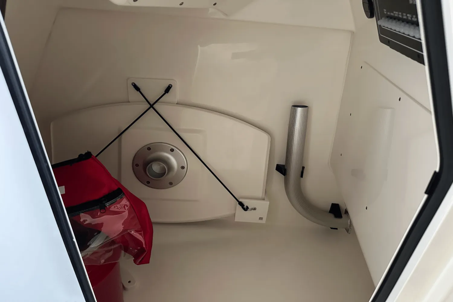 2025 Boston Whaler 240 Vantage Image Thumbnail #81