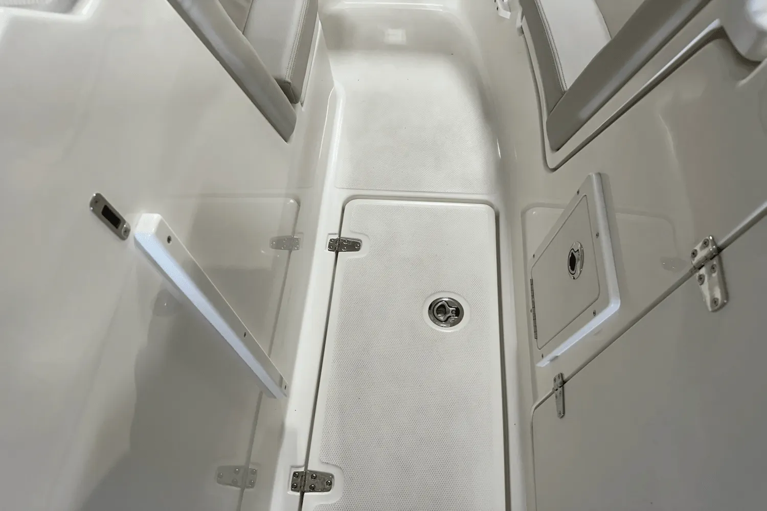 2025 Boston Whaler 240 Vantage Image Thumbnail #83